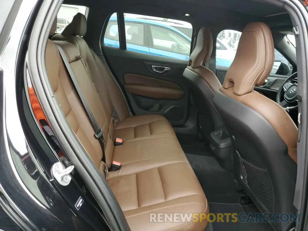11 fotografías del automóvil dañado YV4L12WZ2P2106439 VOLVO V60 2023