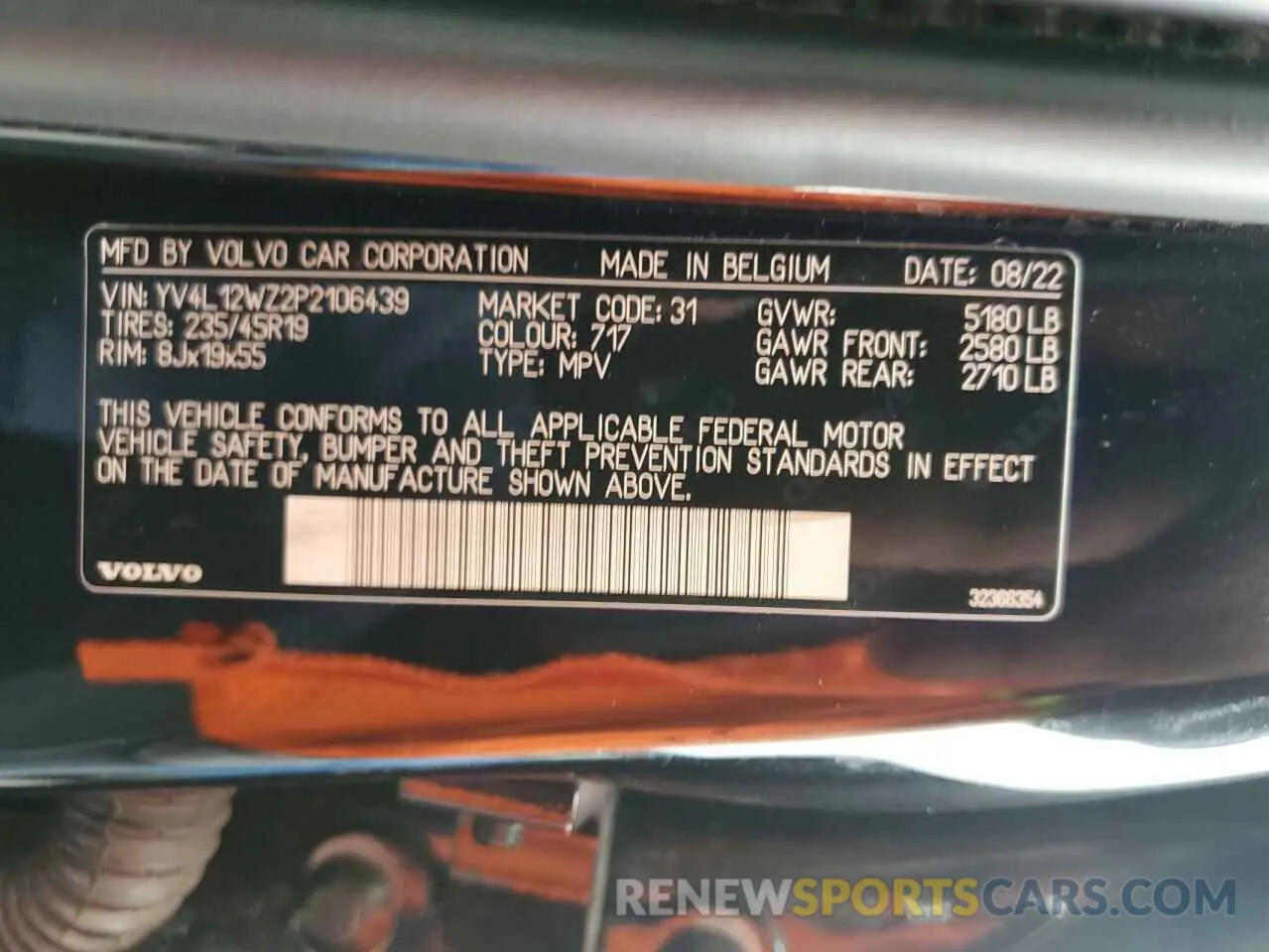 13 fotografías del automóvil dañado YV4L12WZ2P2106439 VOLVO V60 2023