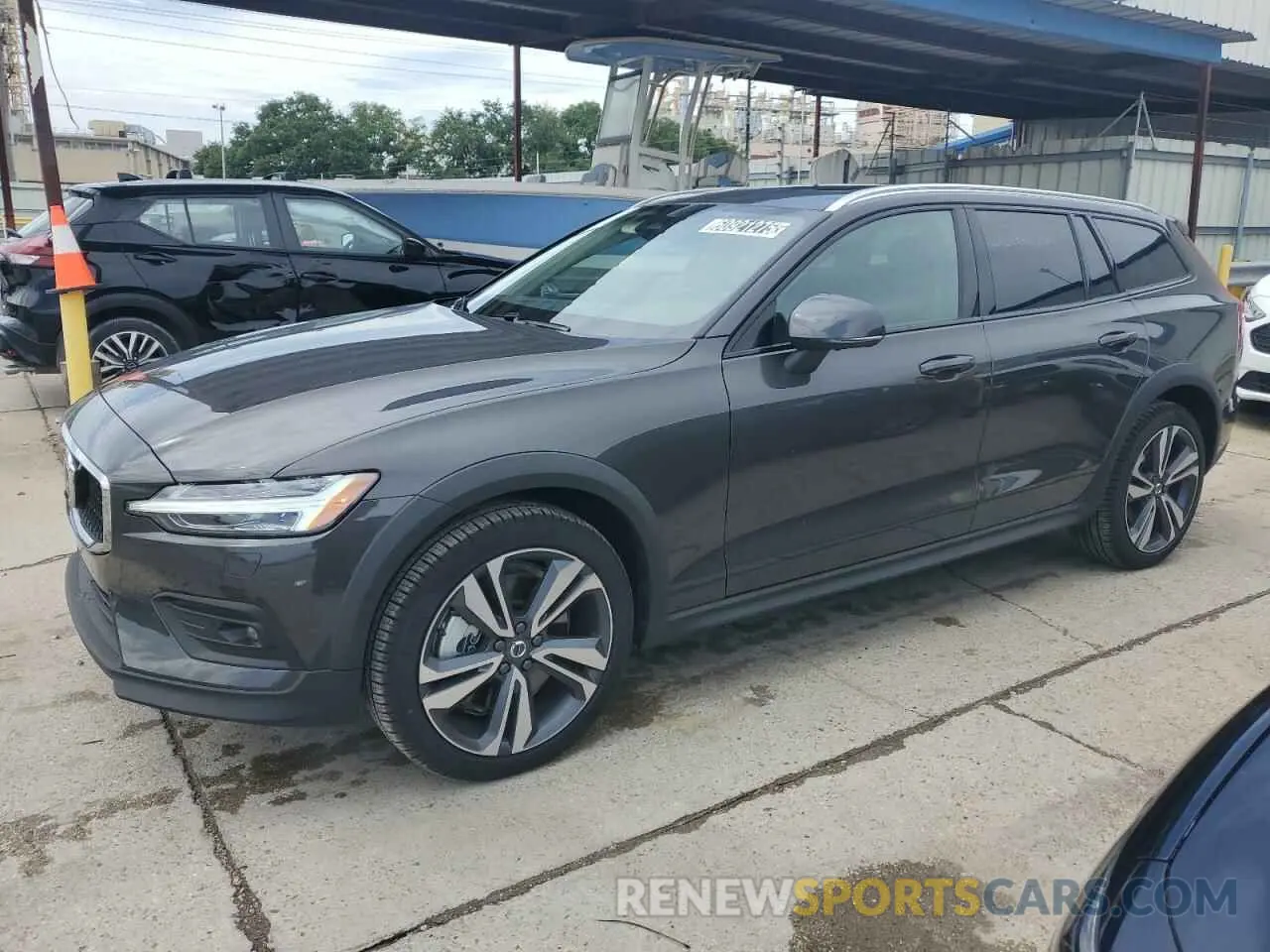 1 fotografías del automóvil dañado YV4L12WK3S2149179 VOLVO V60 2025