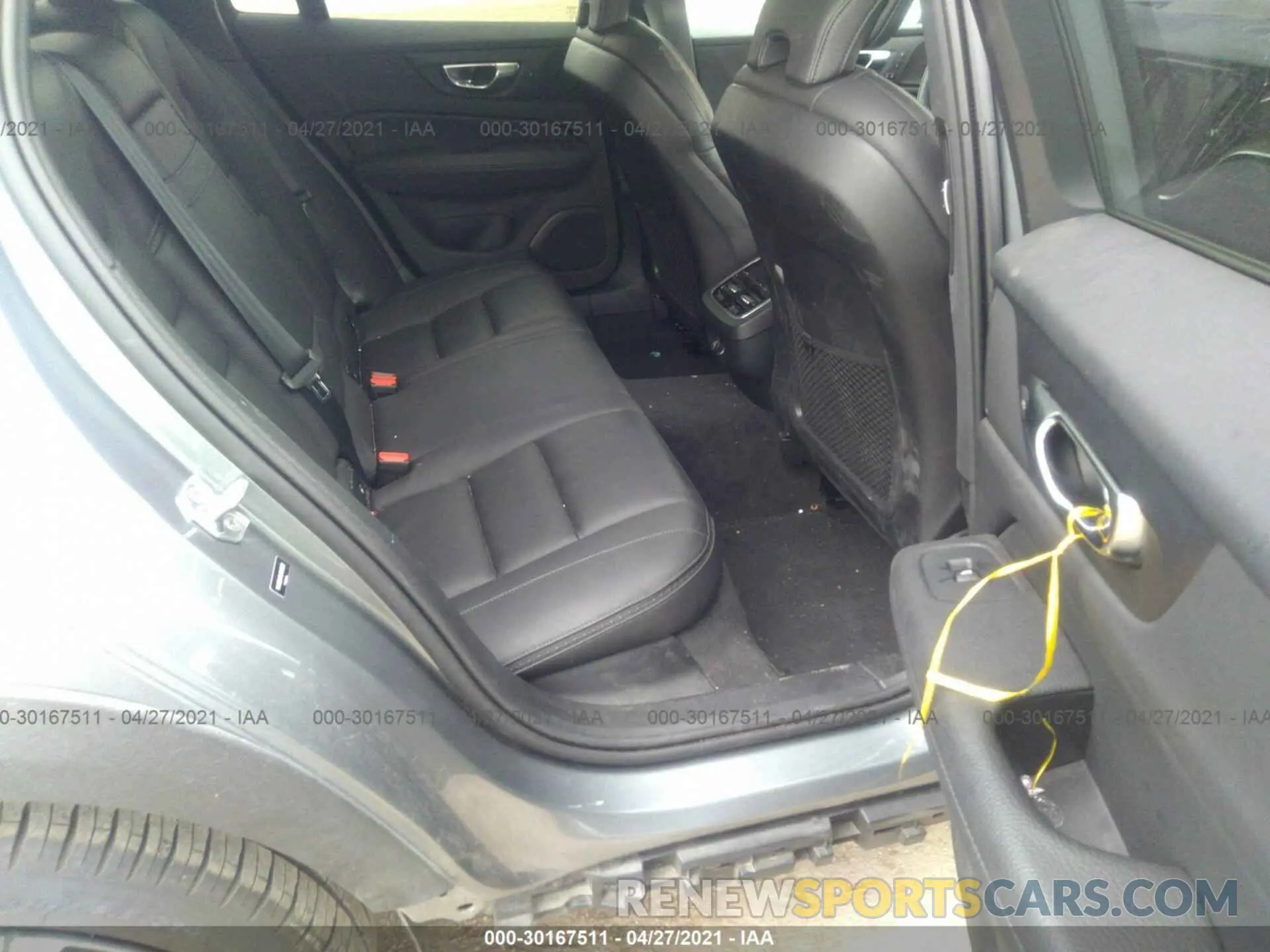 8 fotografías del automóvil dañado YV4102WK1L1042830 VOLVO V60 CROSS COUNTRY 2020