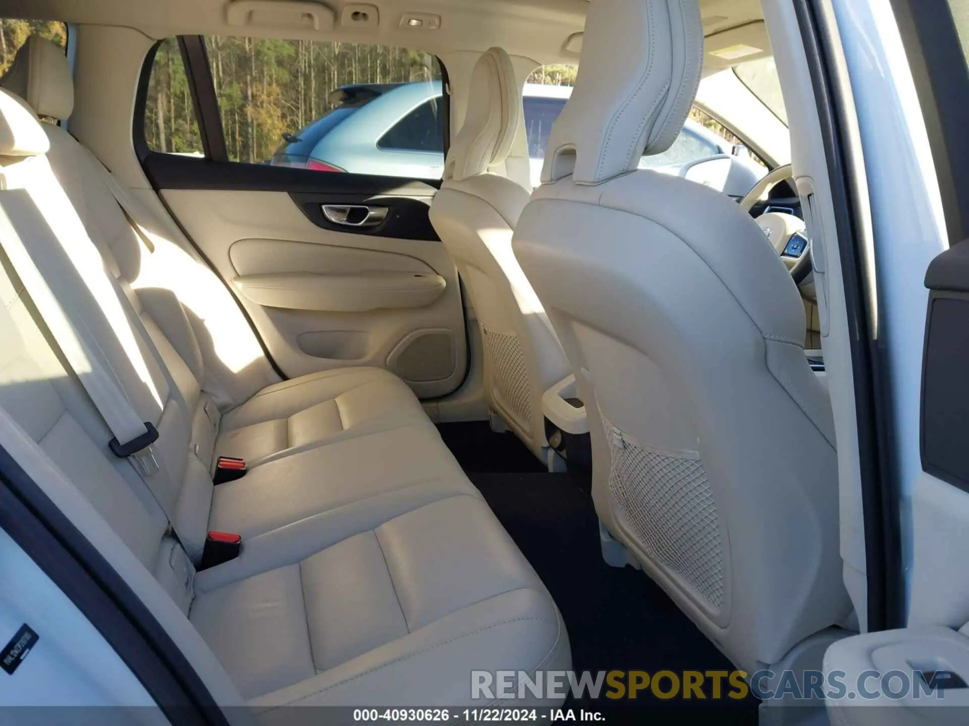 8 fotografías del automóvil dañado YV4L12WZ3P2107065 VOLVO V60 CROSS COUNTRY 2023