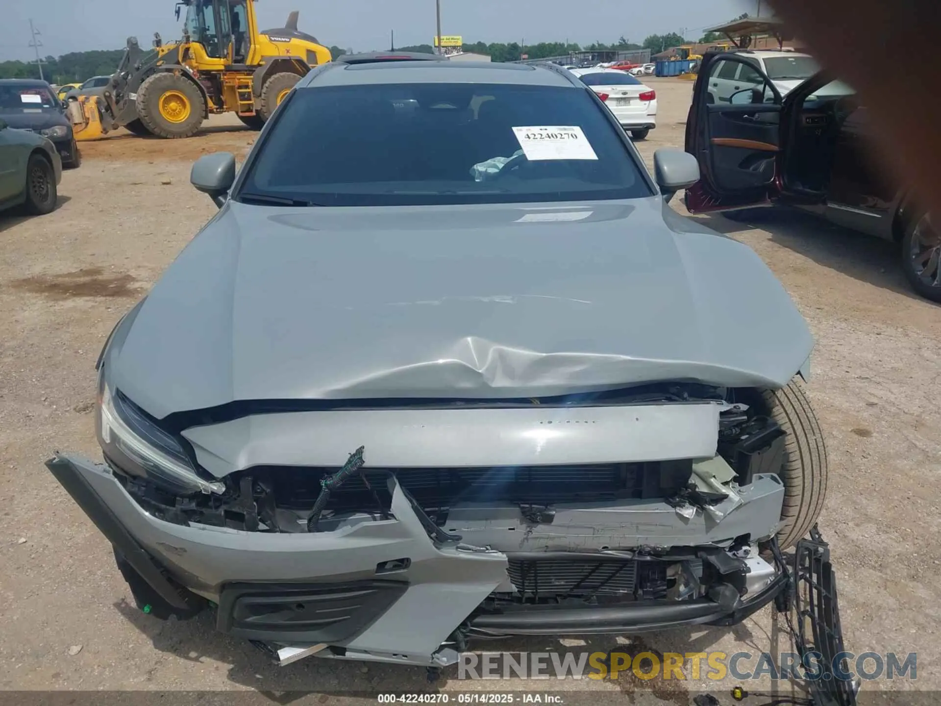 6 fotografías del automóvil dañado YV4L12WKXS2147672 VOLVO V60 CROSS COUNTRY 2025