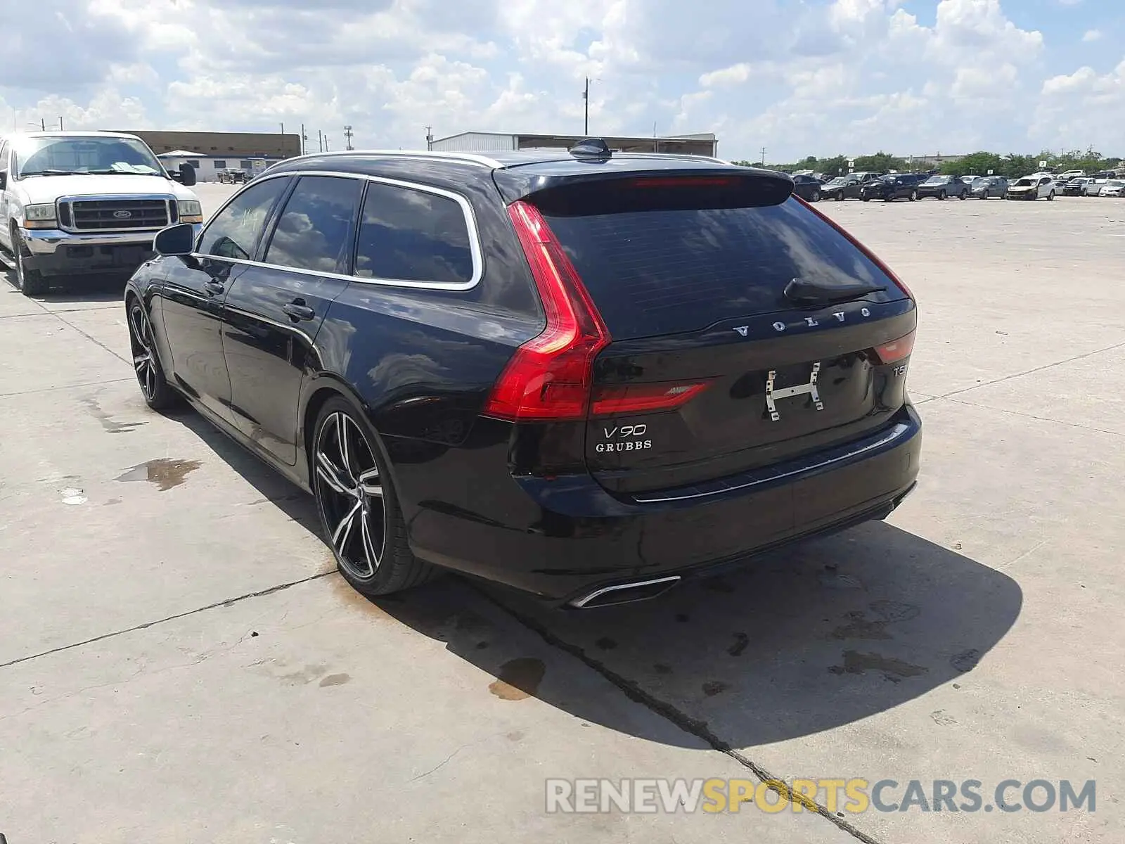 3 fotografías del automóvil dañado YV1102GM8K1084519 VOLVO V90 2019