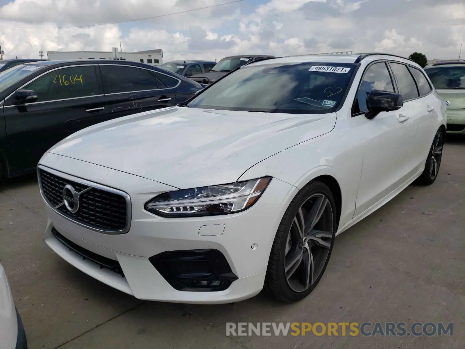 2 fotografías del automóvil dañado YV1A22VM3L1141966 VOLVO V90 2020
