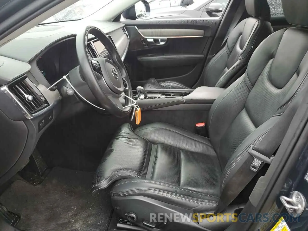 7 fotografías del automóvil dañado YV4062NL0N1148645 VOLVO V90 2022