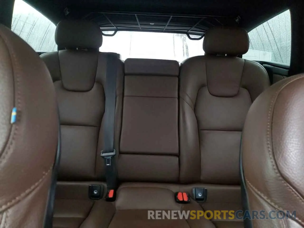 10 fotografías del automóvil dañado YV4062NL6N1144809 VOLVO V90 2022