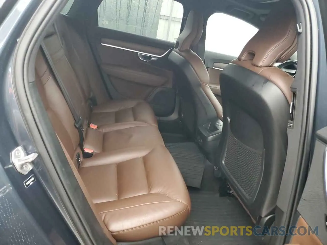 11 fotografías del automóvil dañado YV4062NL6N1144809 VOLVO V90 2022