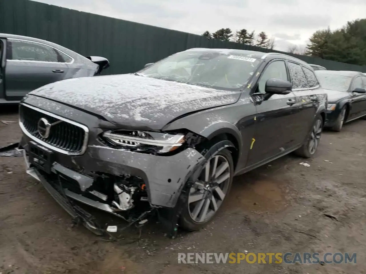 2 fotografías del automóvil dañado YV4062NL7N1144544 VOLVO V90 2022