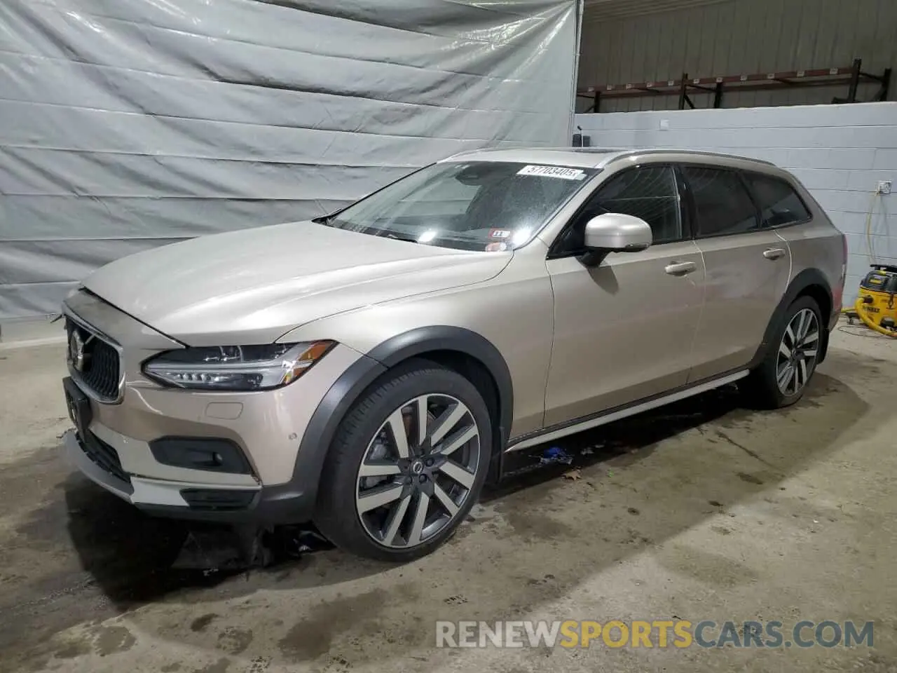 1 fotografías del automóvil dañado YV4062NC5P1165587 VOLVO V90 2023