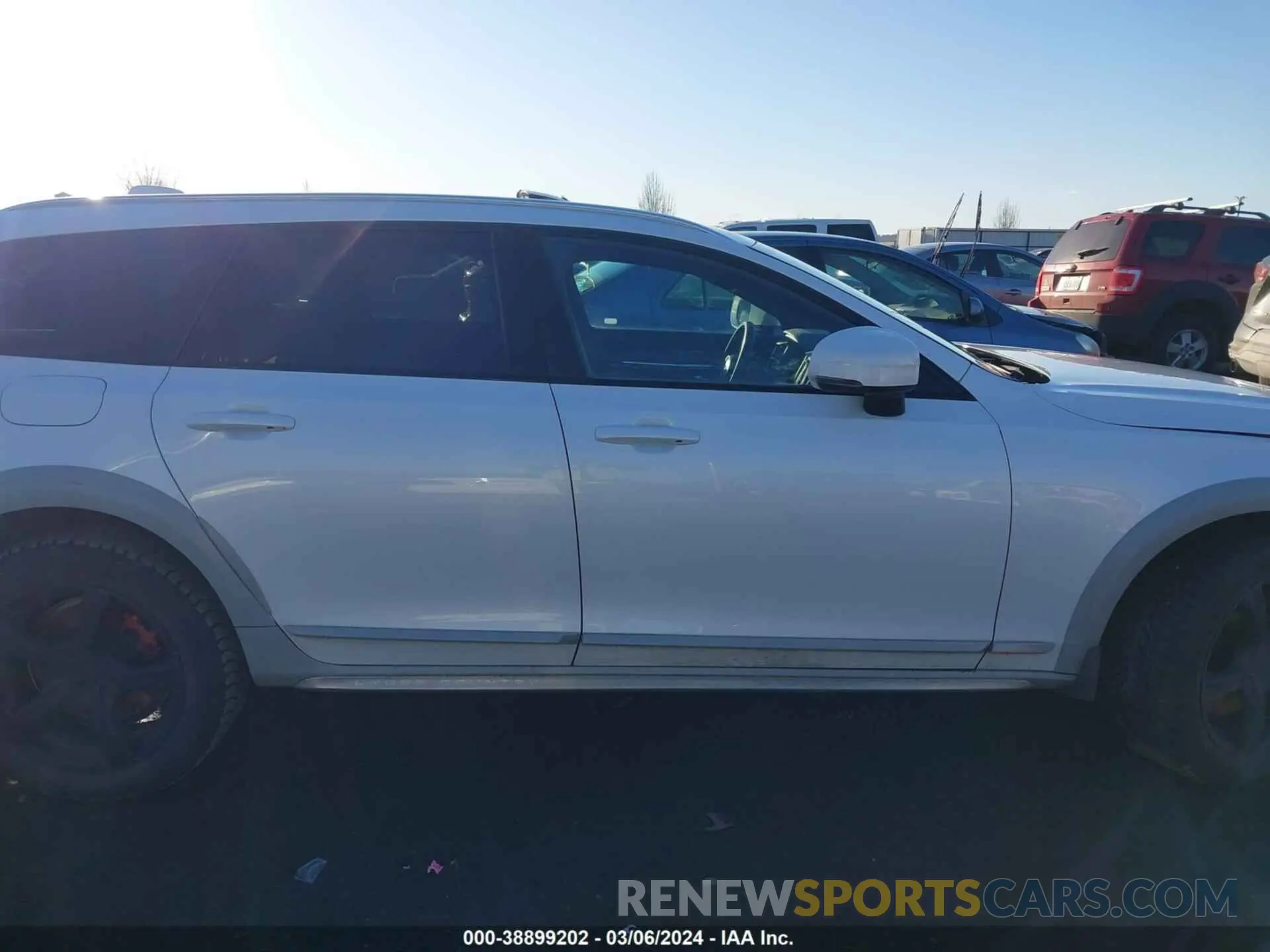 13 fotografías del automóvil dañado YV4A22NT1J1036270 VOLVO V90 CROSS COUNTRY 2018