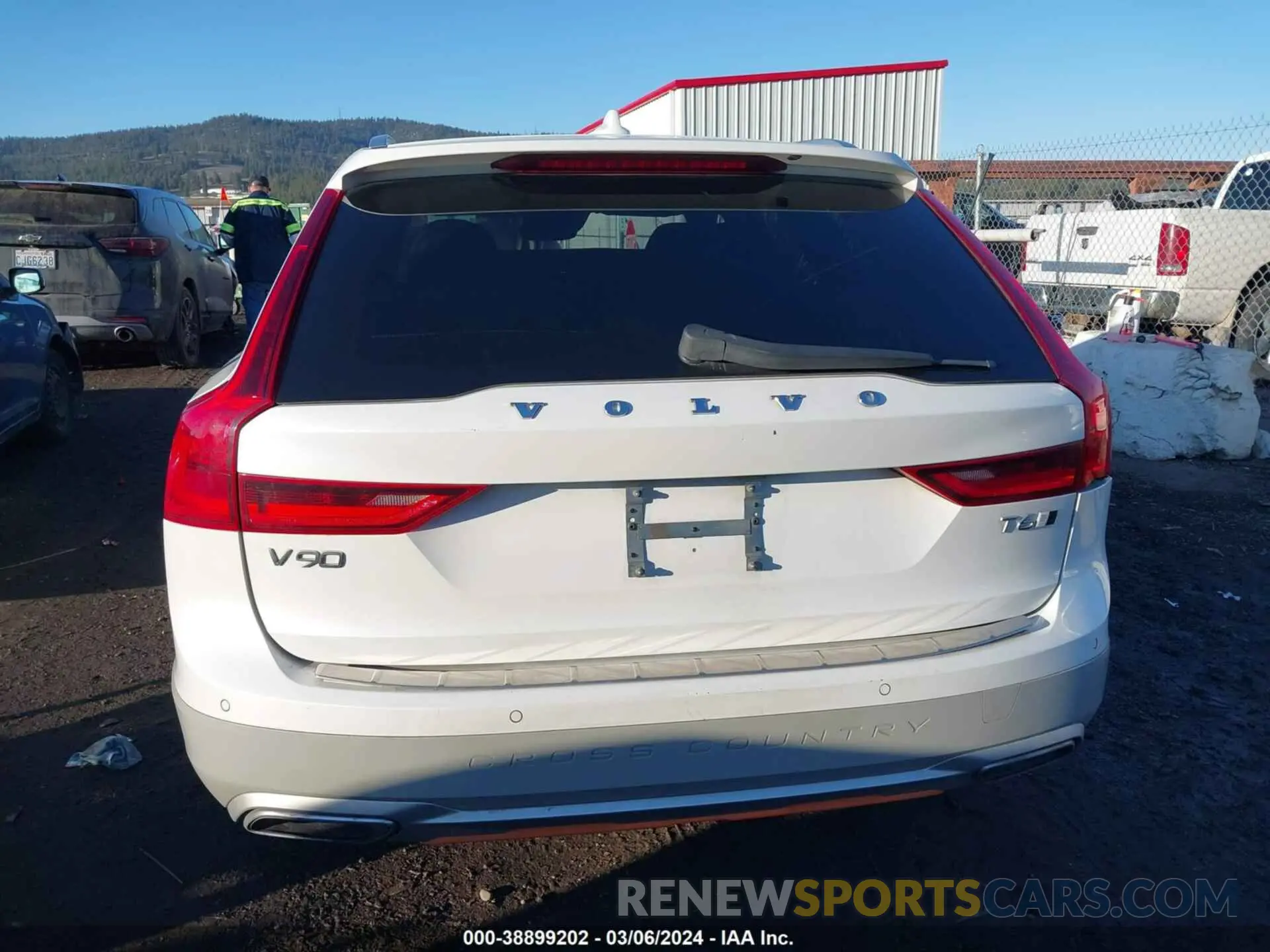 16 fotografías del automóvil dañado YV4A22NT1J1036270 VOLVO V90 CROSS COUNTRY 2018
