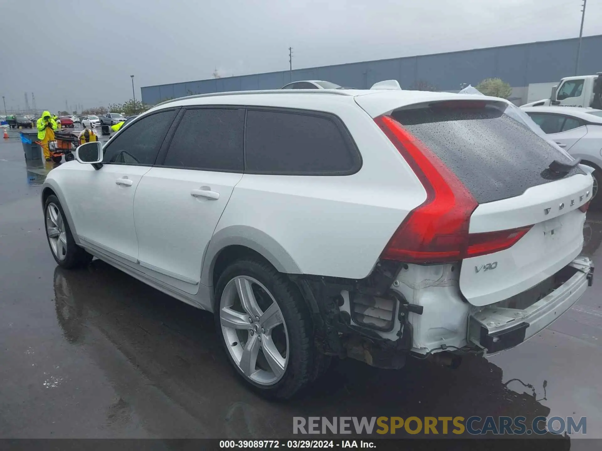 3 fotografías del automóvil dañado YV4A22NT0K1077894 VOLVO V90 CROSS COUNTRY 2019