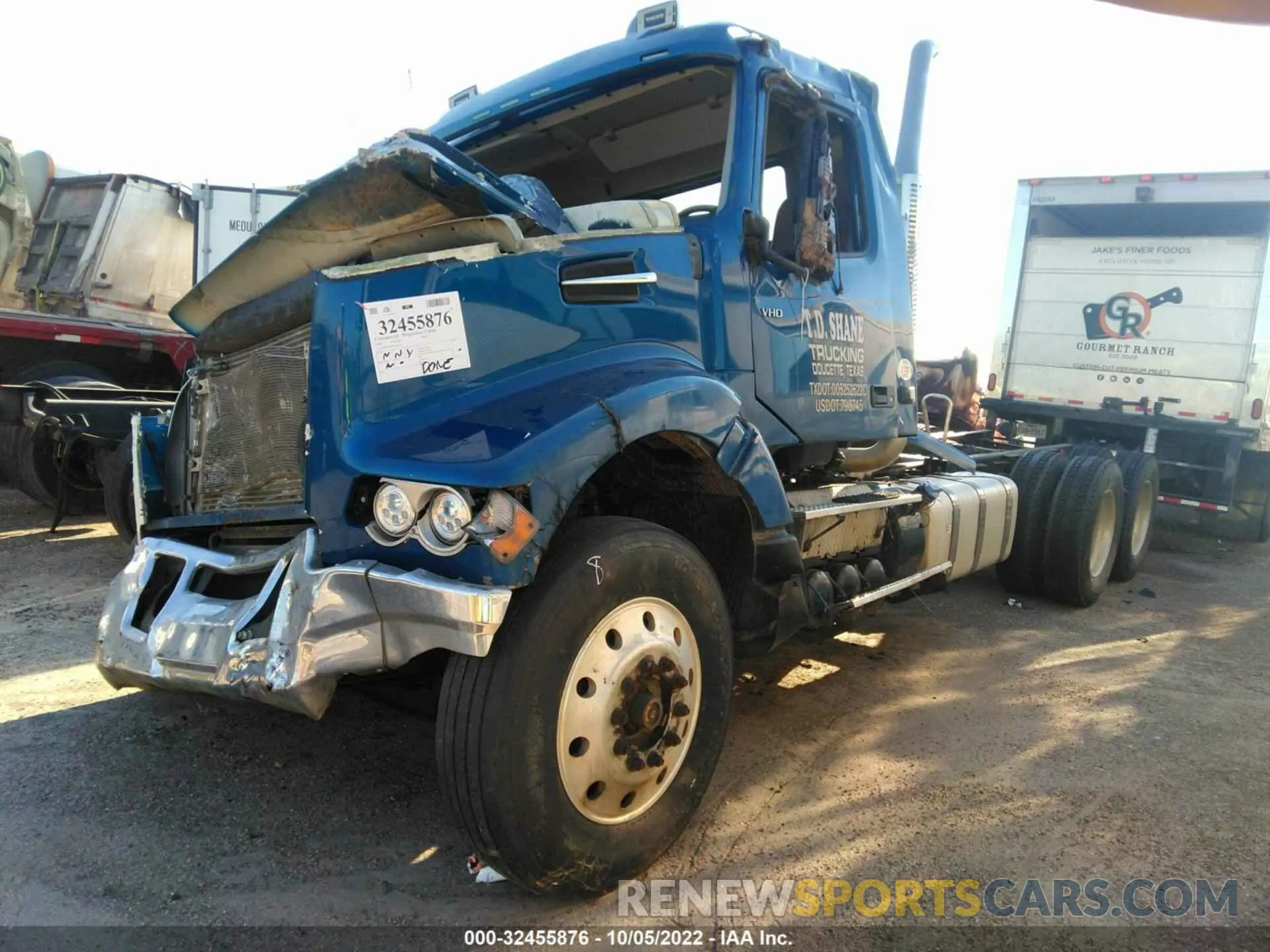 2 fotografías del automóvil dañado 4V4KC9EJ0LN236617 VOLVO VHD 2020