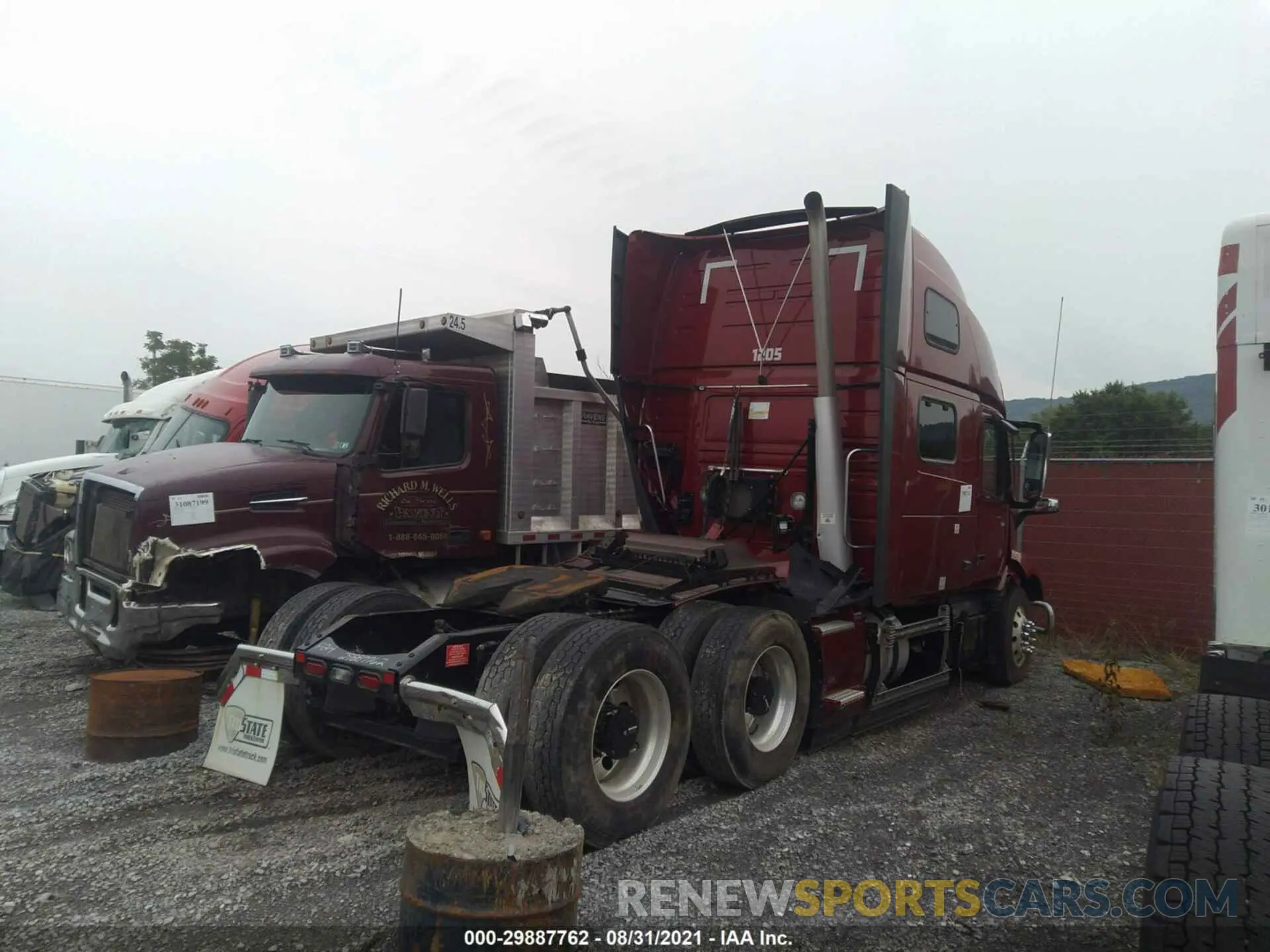 4 fotografías del automóvil dañado 4V4NC9EH9LN259680 VOLVO VN 2020