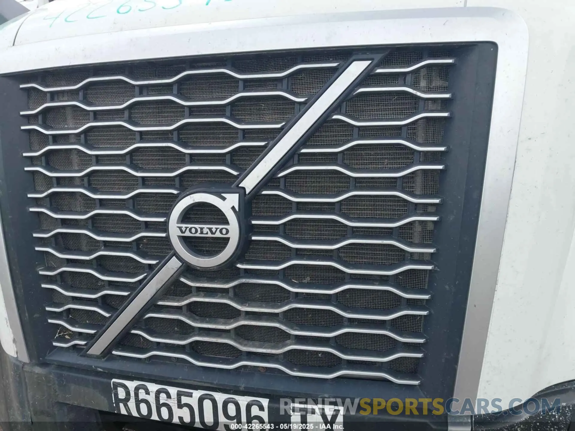 9 fotografías del automóvil dañado 4V4NC9EH1KN205269 VOLVO VNL 2019
