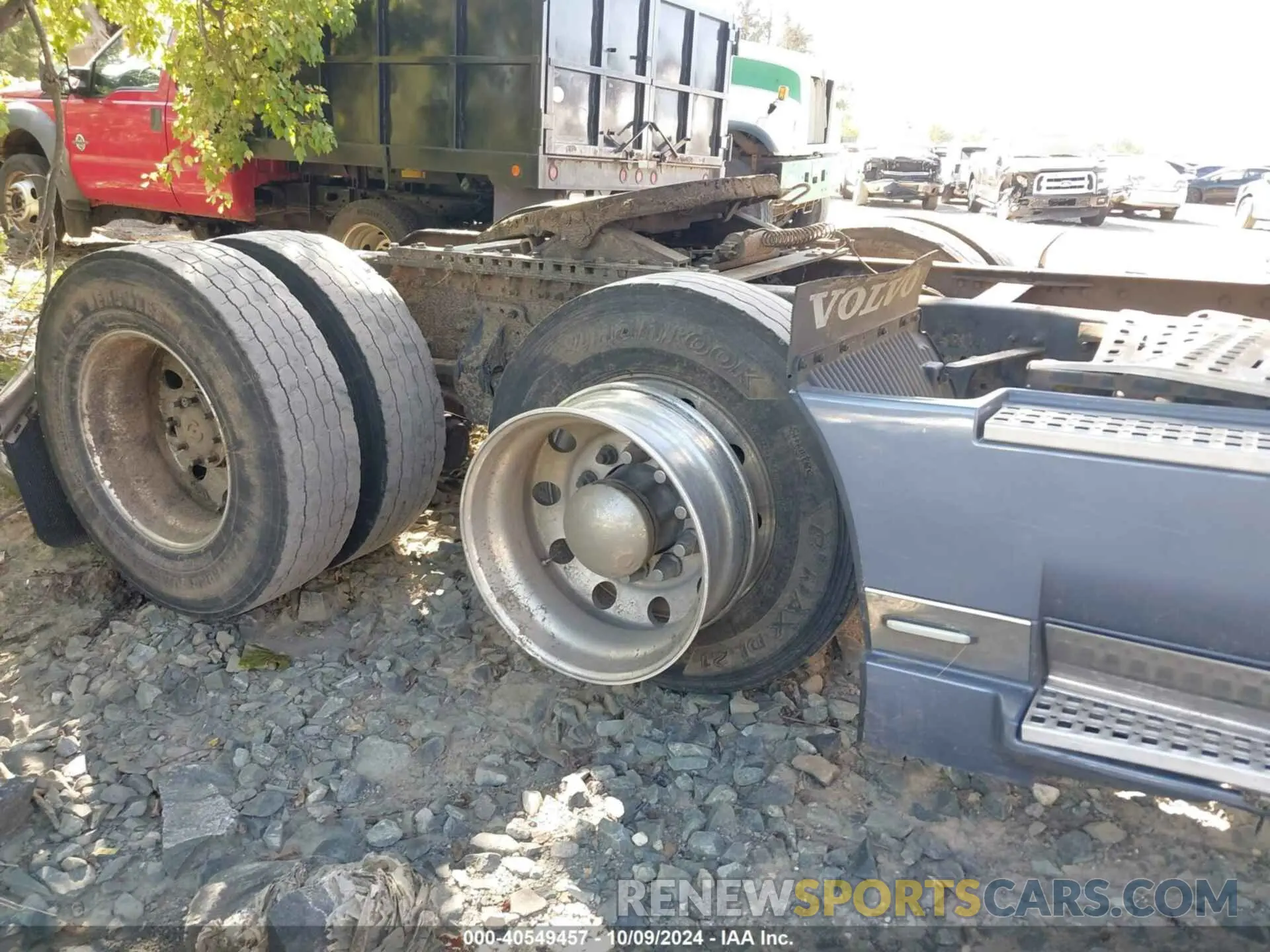 15 fotografías del automóvil dañado 4V4NC9EH5KN903724 VOLVO VNL 2019