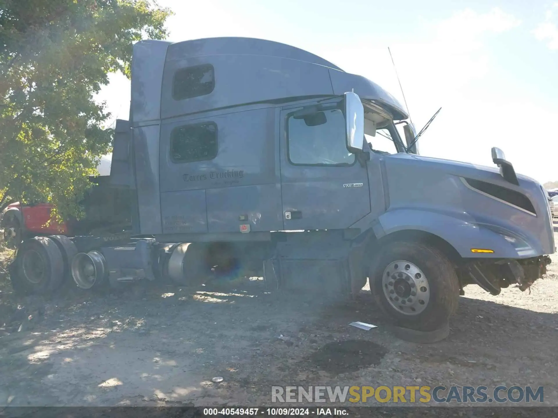 17 fotografías del automóvil dañado 4V4NC9EH5KN903724 VOLVO VNL 2019