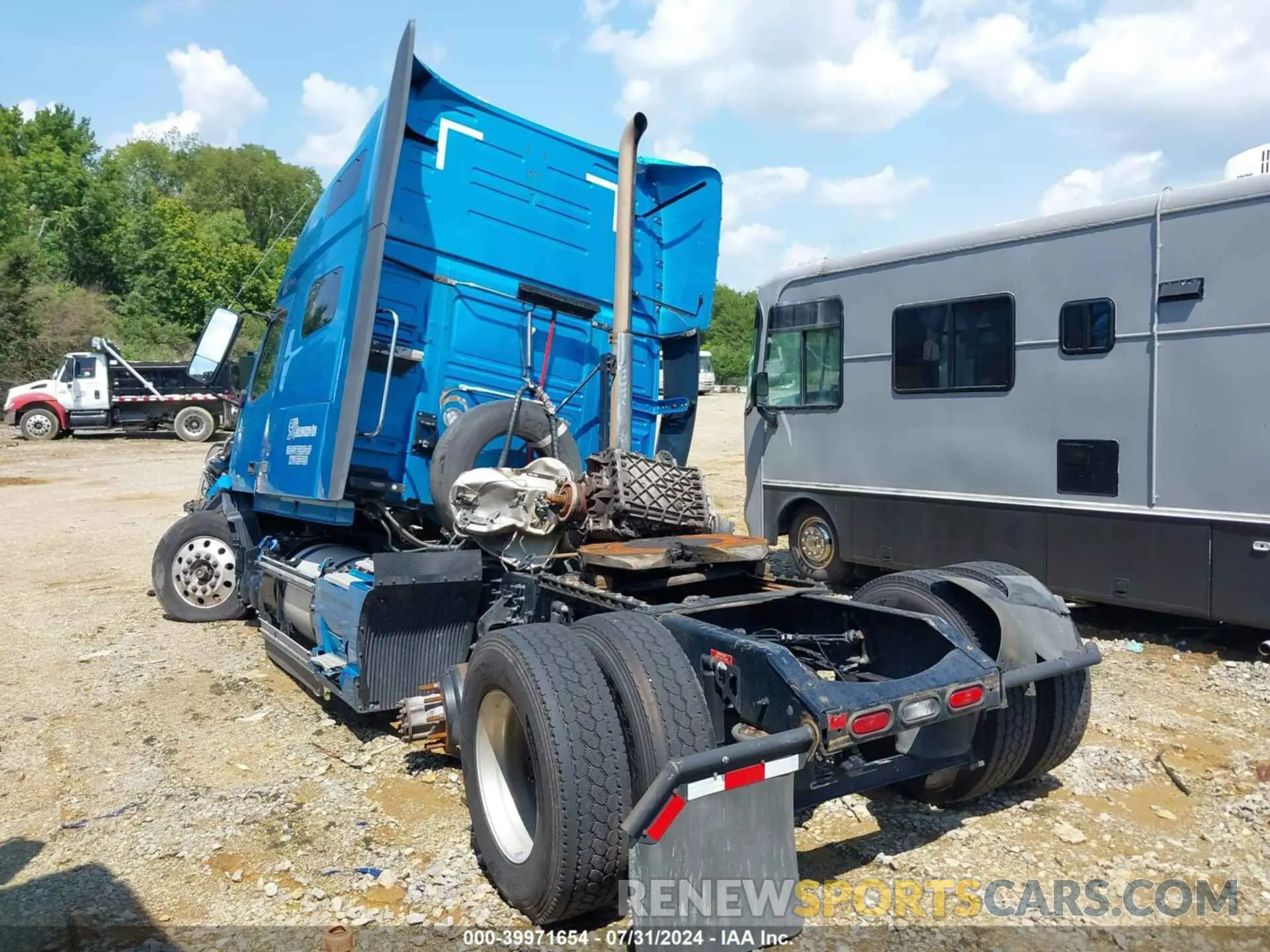 3 fotografías del automóvil dañado 4V4NC9EH1LN212594 VOLVO VNL 2020