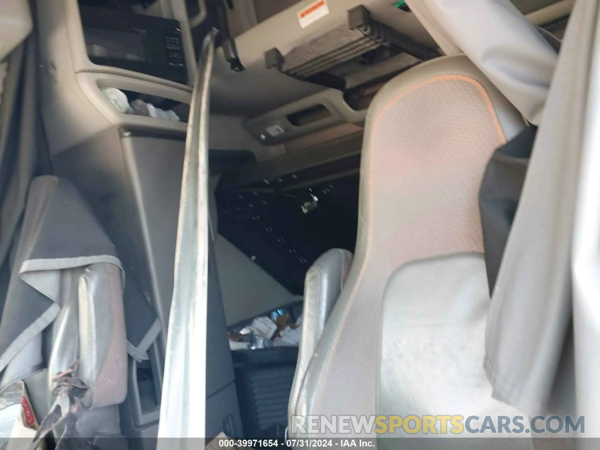 7 fotografías del automóvil dañado 4V4NC9EH1LN212594 VOLVO VNL 2020