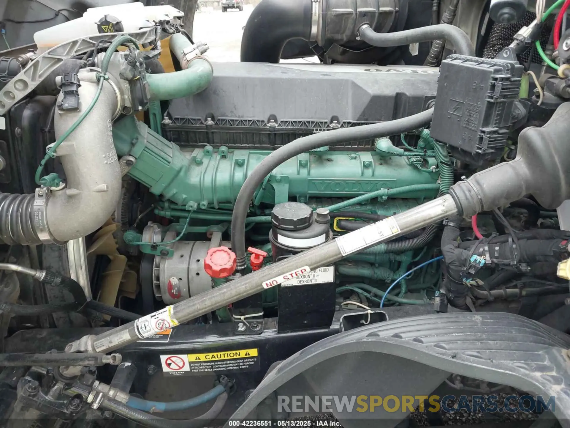 9 fotografías del automóvil dañado 4V4NC9EH9LN231037 VOLVO VNL 2020