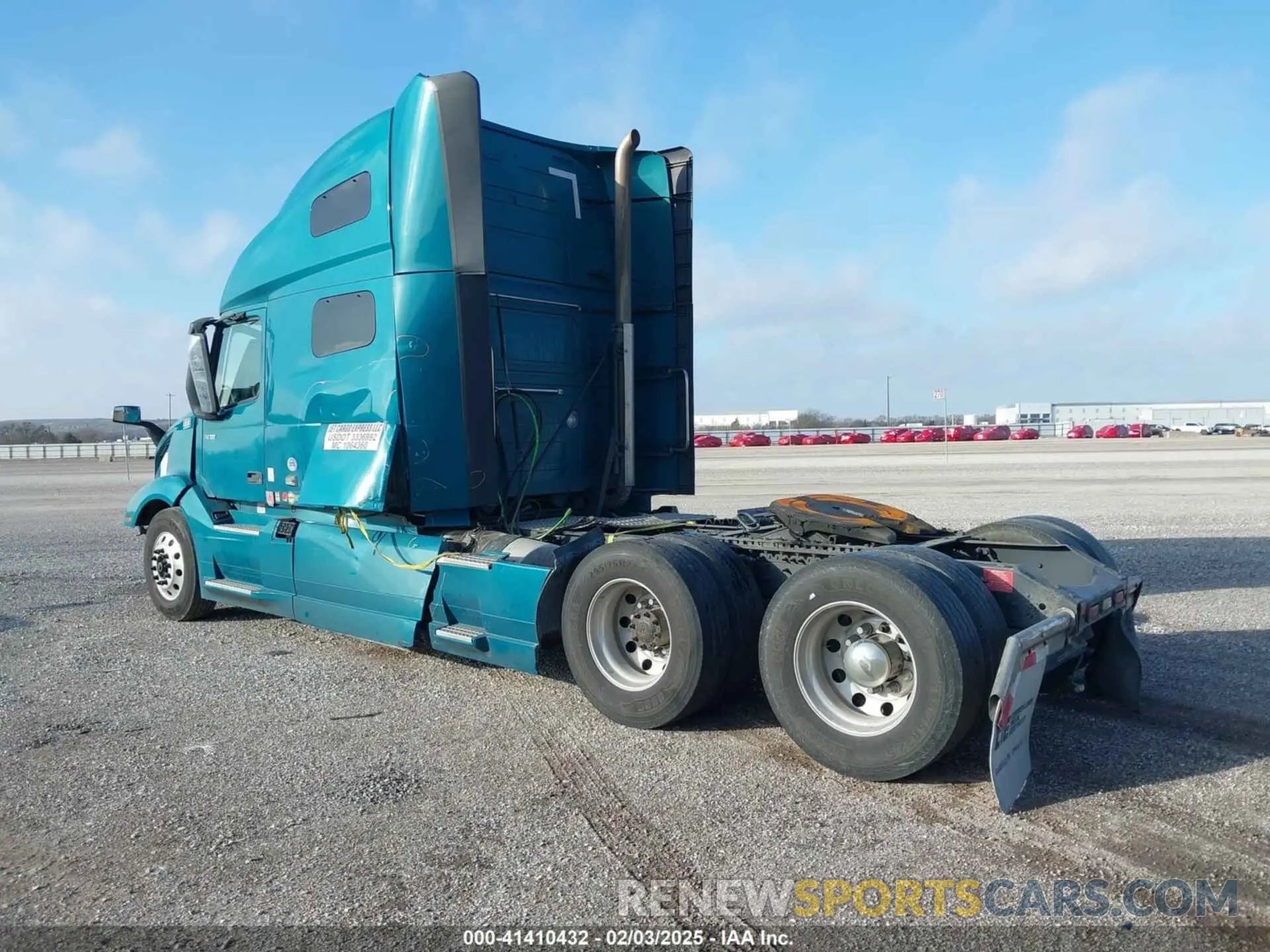 3 fotografías del automóvil dañado 4V4NC9EJ5LN270551 VOLVO VNL 2020