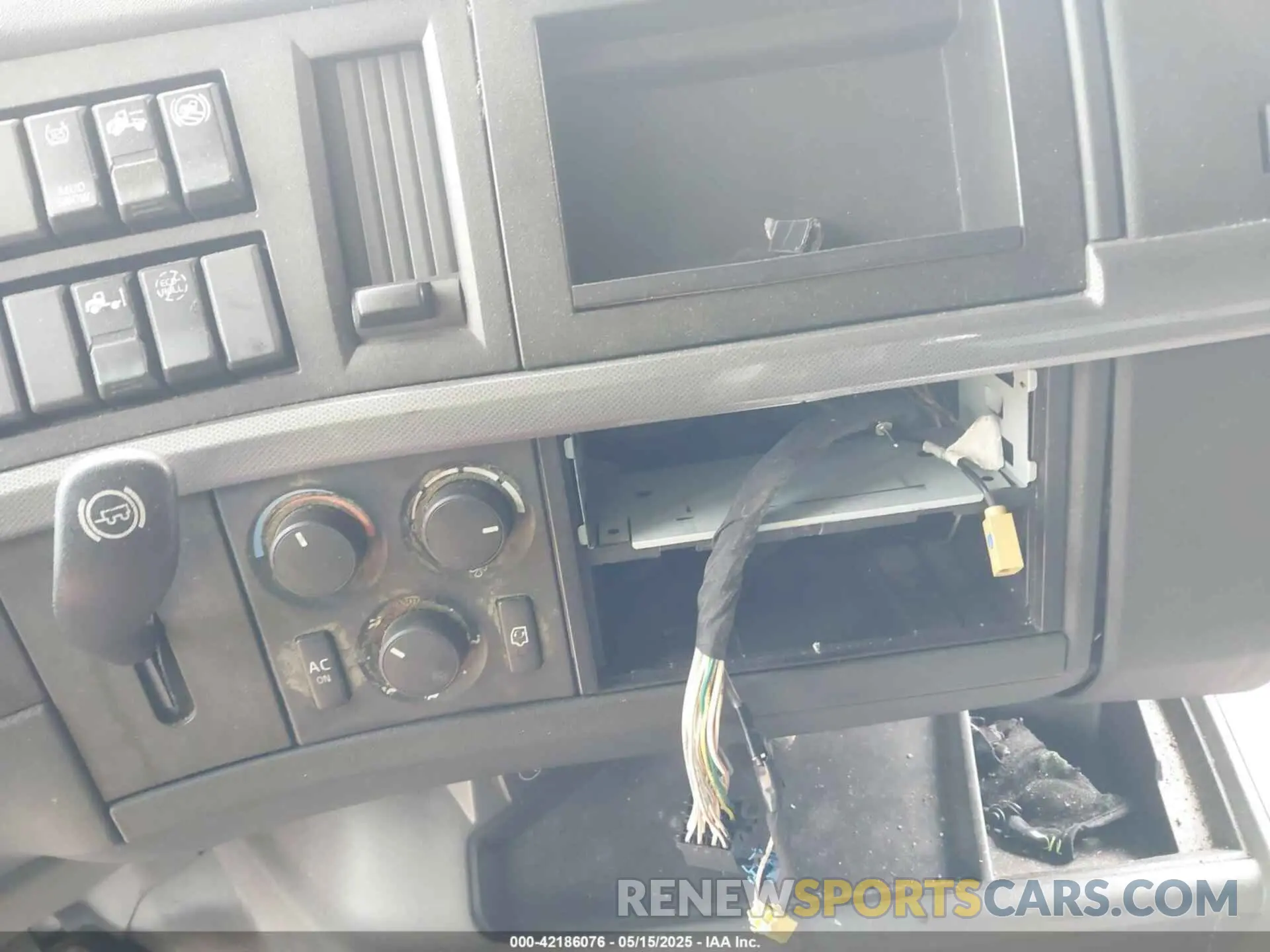 12 fotografías del automóvil dañado 4V4NC9EH3MN266299 VOLVO VNL 2021