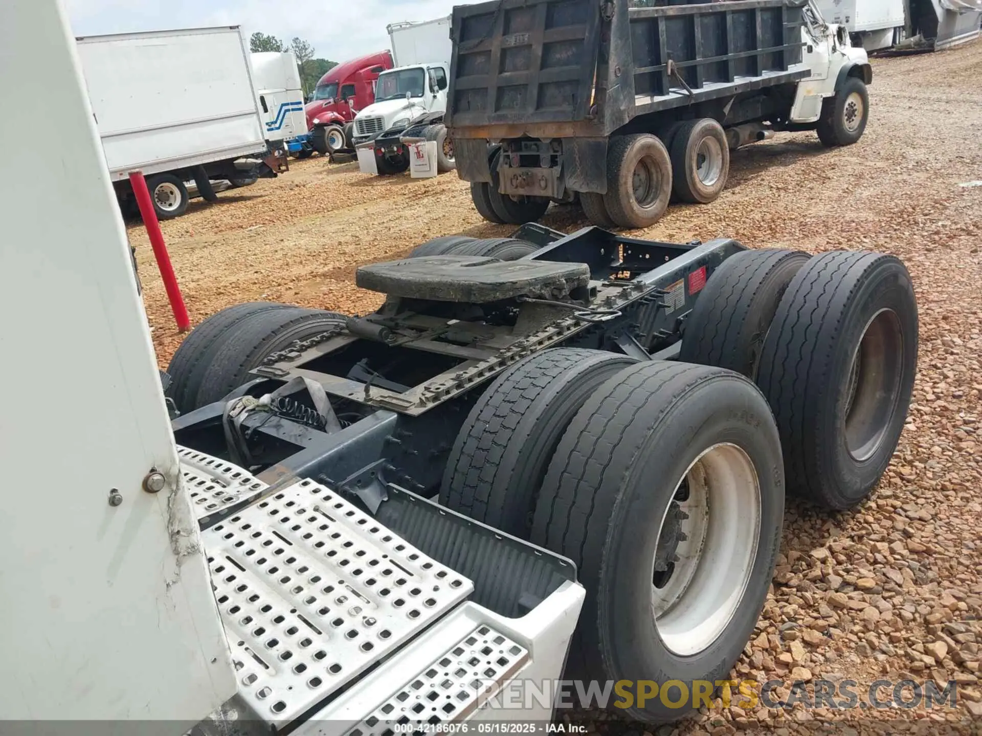8 fotografías del automóvil dañado 4V4NC9EH3MN266299 VOLVO VNL 2021