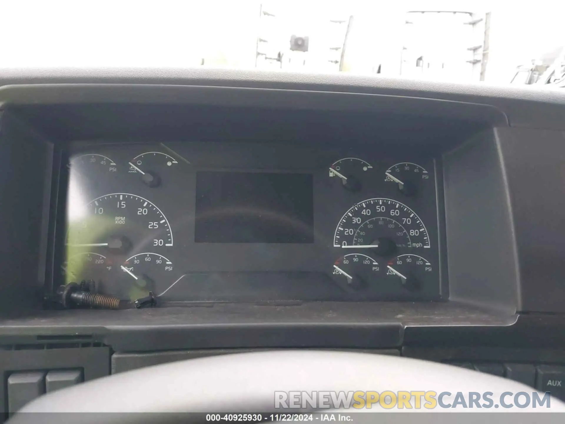 5 fotografías del automóvil dañado 4V4NC9EJ6MN284637 VOLVO VNL 2021