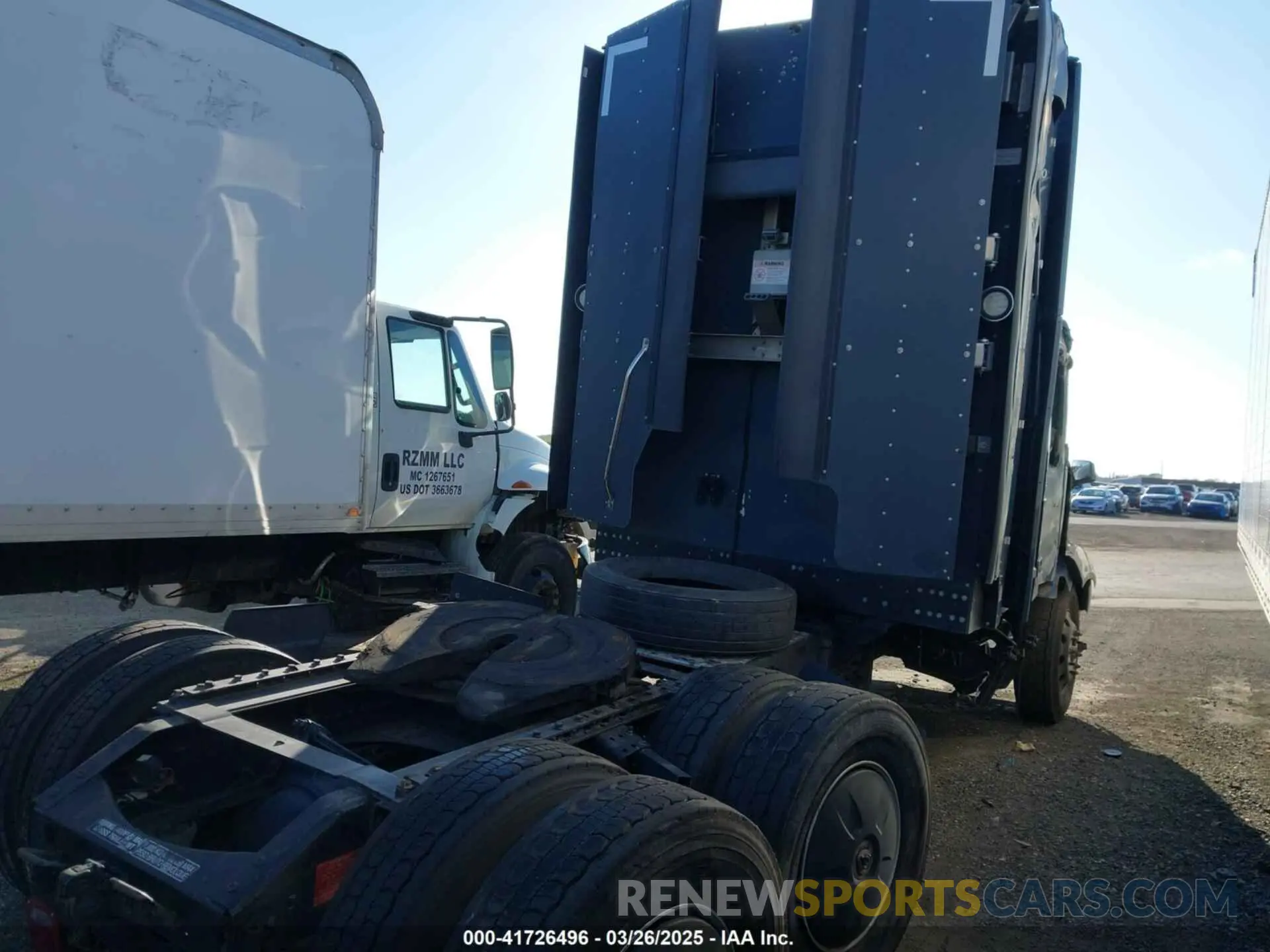 4 fotografías del automóvil dañado 4V4NC9UG1MN282364 VOLVO VNL 2021