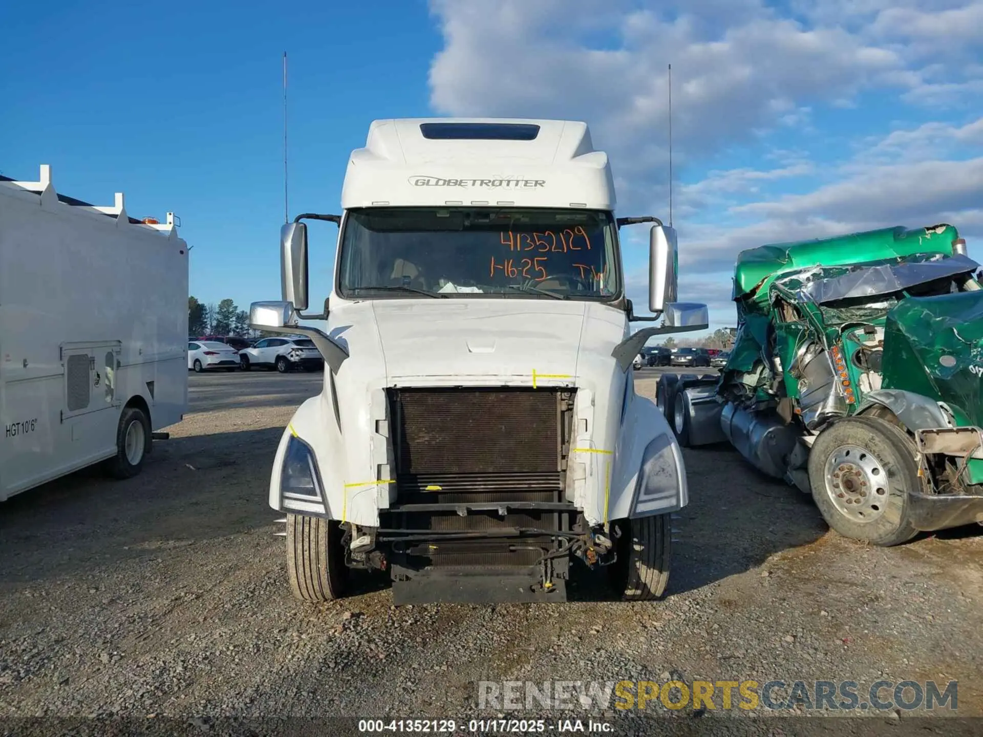 13 fotografías del automóvil dañado 4V4NC9EH4NN297840 VOLVO VNL 2022
