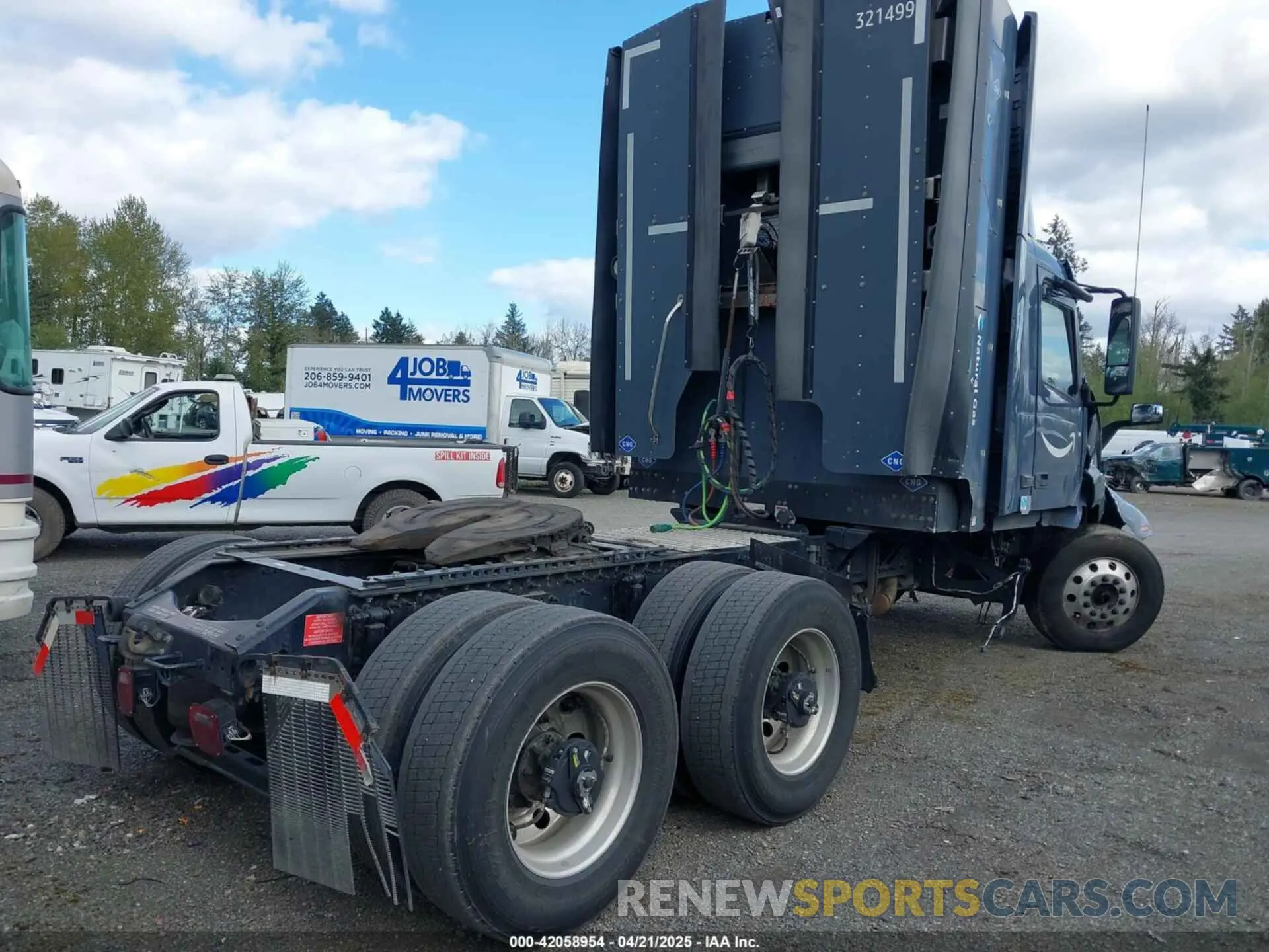 4 fotografías del automóvil dañado 4V4NC9UG9NN312356 VOLVO VNL 2022