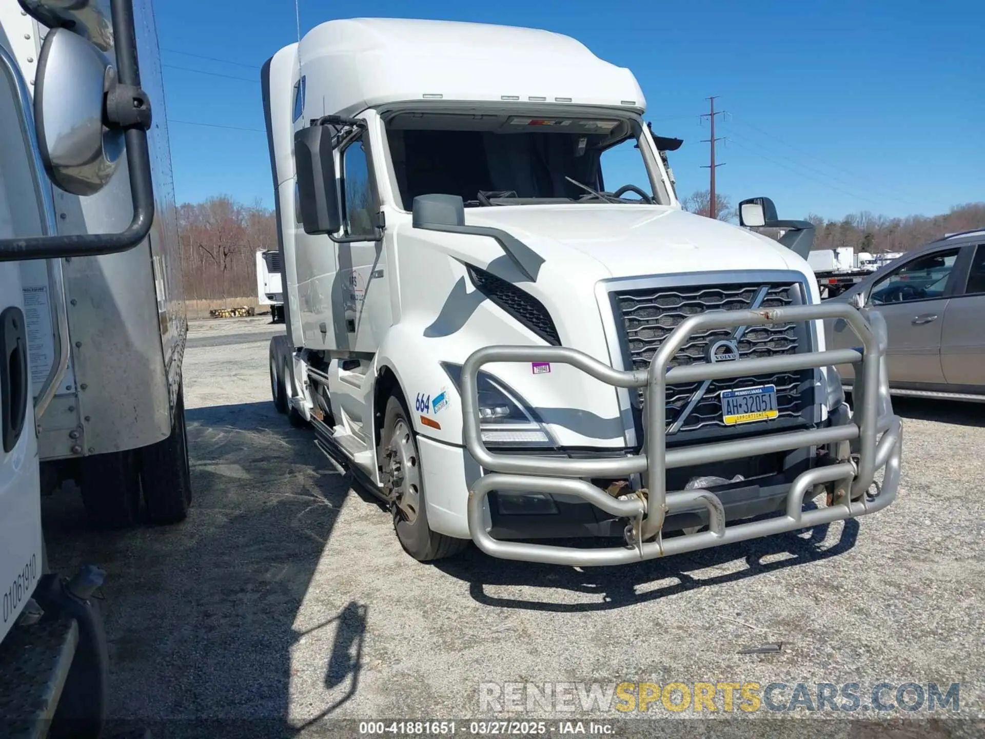 1 fotografías del automóvil dañado 4V4NC9EH1PN615884 VOLVO VNL 2023