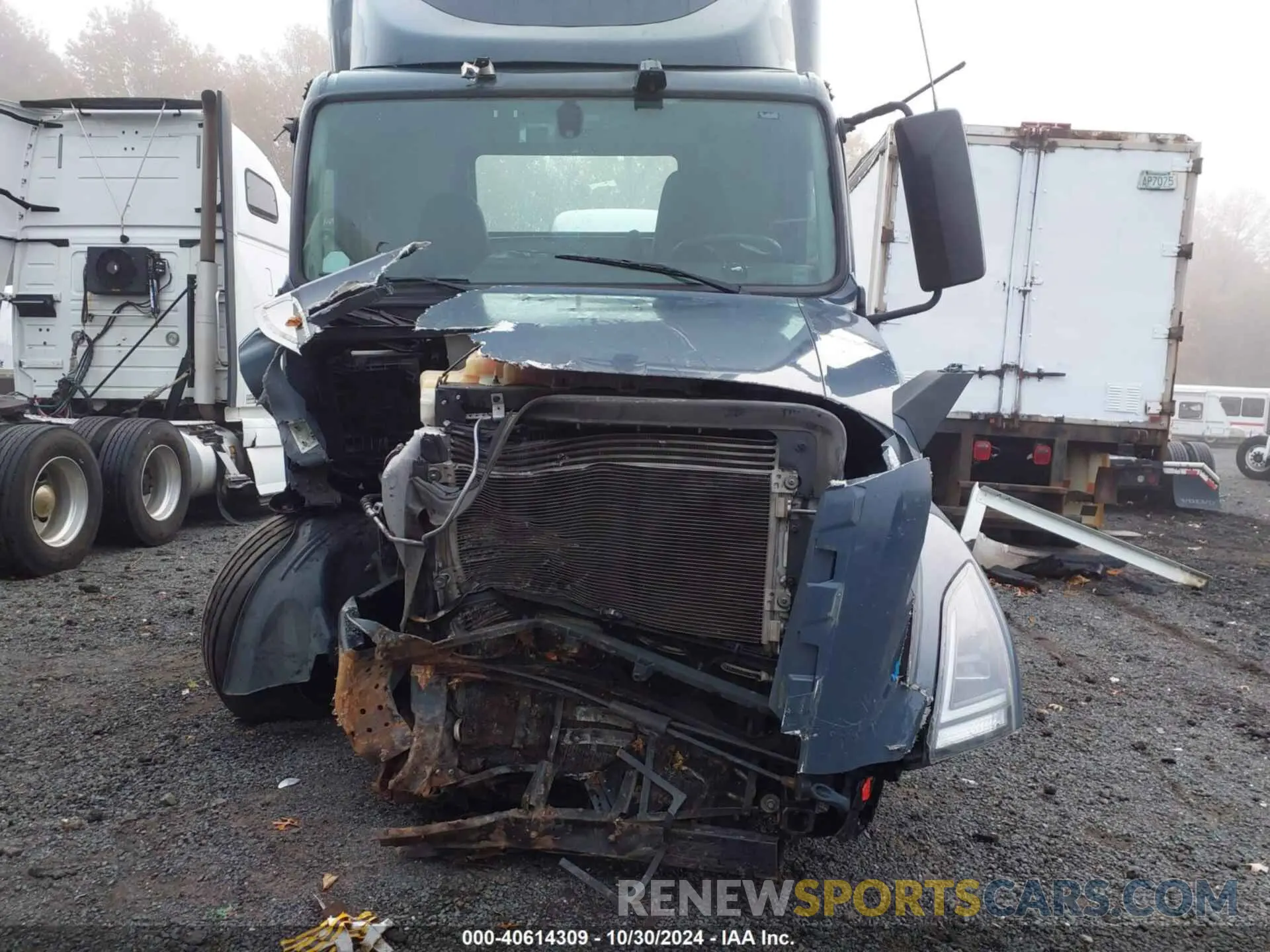 16 fotografías del automóvil dañado 4V4NC9UGXPN335616 VOLVO VNL 2023