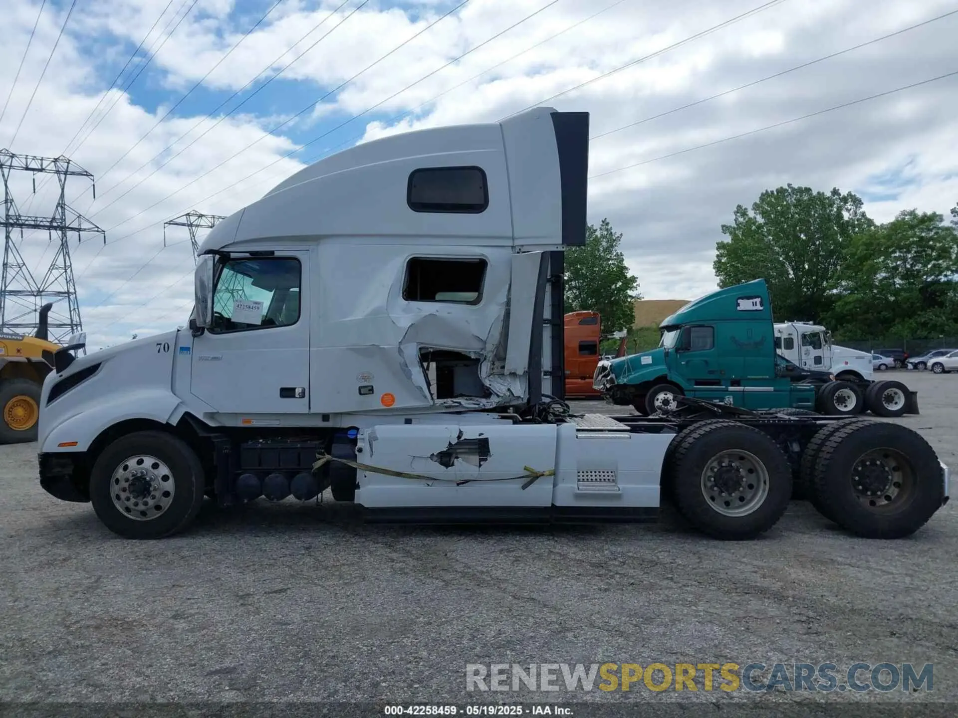 18 fotografías del automóvil dañado 4V4NC9EJXRN640546 VOLVO VNL 2024