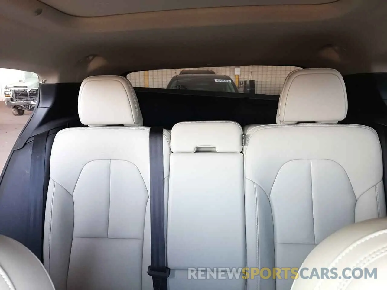 10 fotografías del automóvil dañado YV4162UK0K2045485 VOLVO XC40 2019