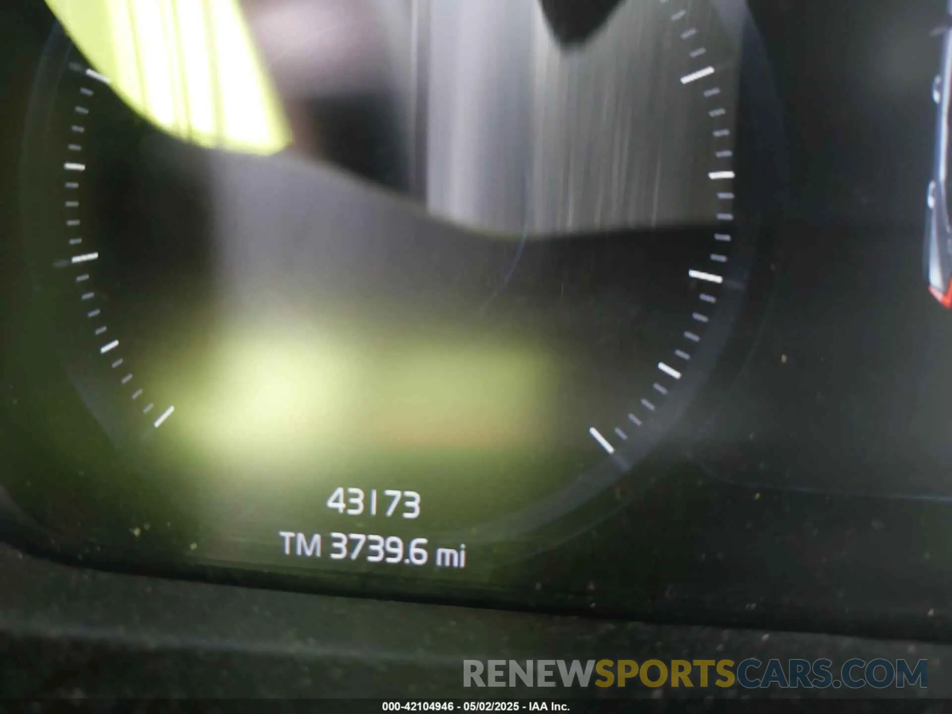 15 fotografías del automóvil dañado YV4162UK1K2052266 VOLVO XC40 2019