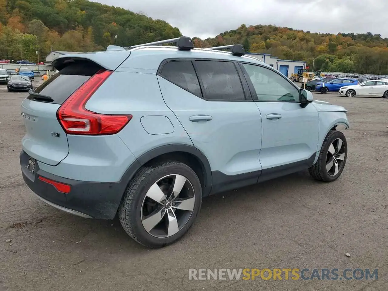 3 fotografías del automóvil dañado YV4162UK1K2111302 VOLVO XC40 2019