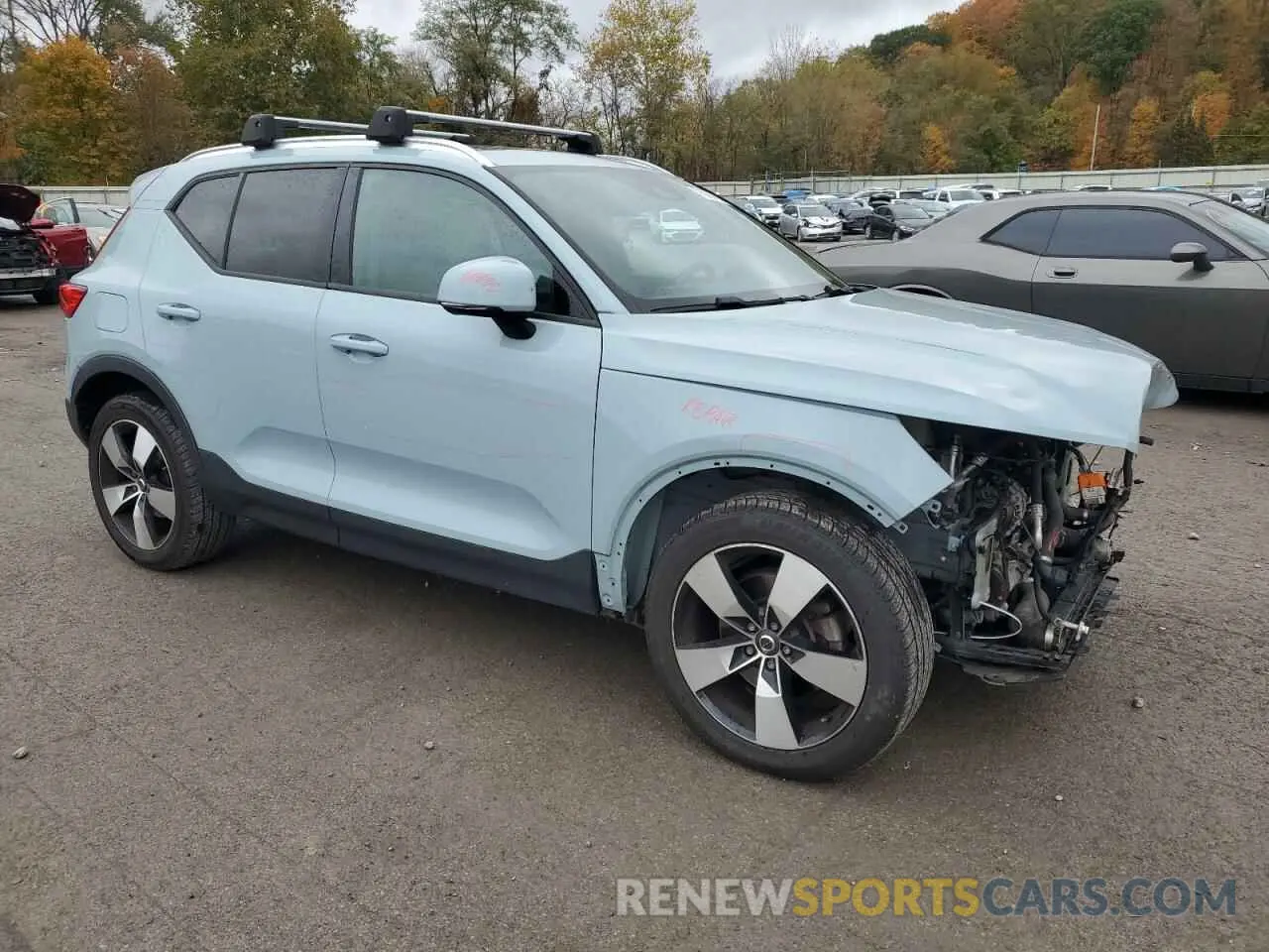 4 fotografías del automóvil dañado YV4162UK1K2111302 VOLVO XC40 2019