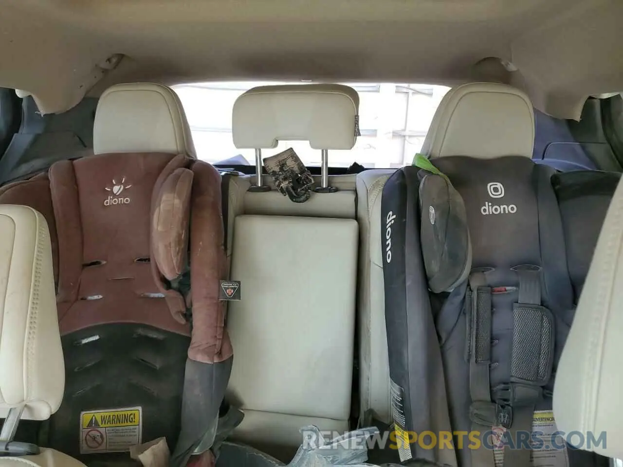 10 fotografías del automóvil dañado YV4162UK2K2051742 VOLVO XC40 2019
