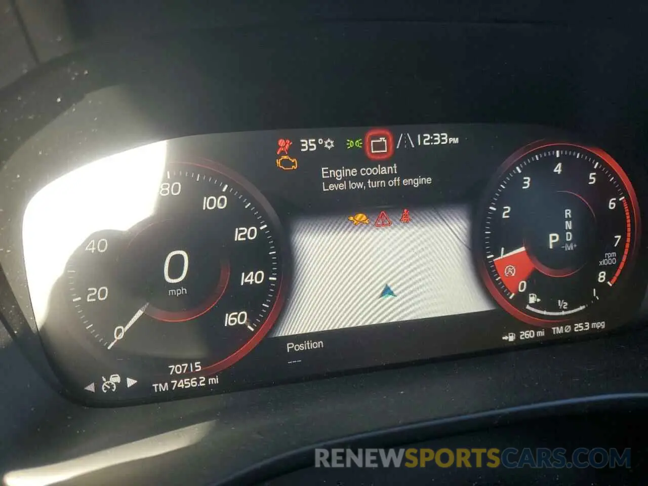 9 fotografías del automóvil dañado YV4162UK5K2117801 VOLVO XC40 2019