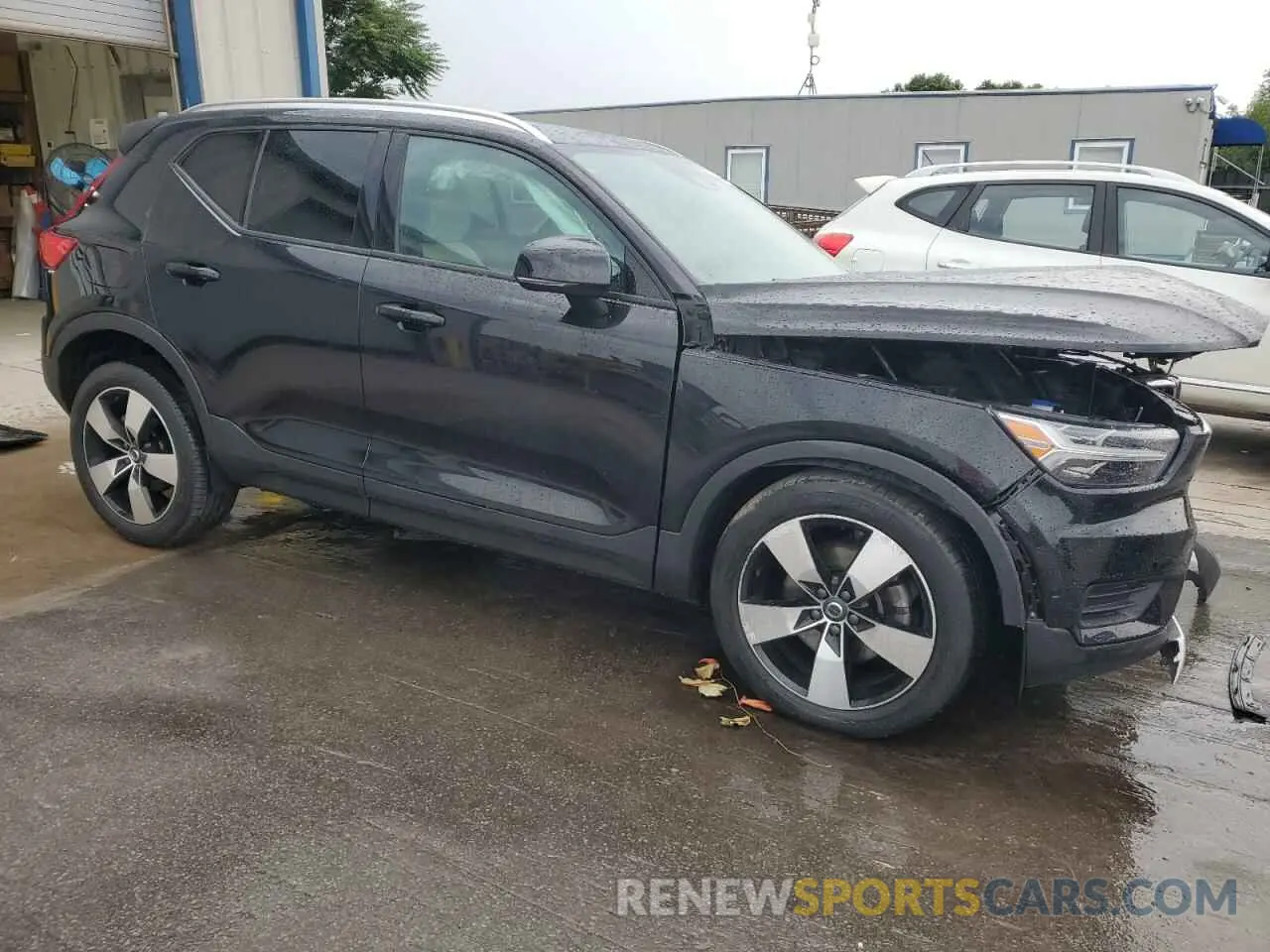4 fotografías del automóvil dañado YV4162UK5K2123145 VOLVO XC40 2019