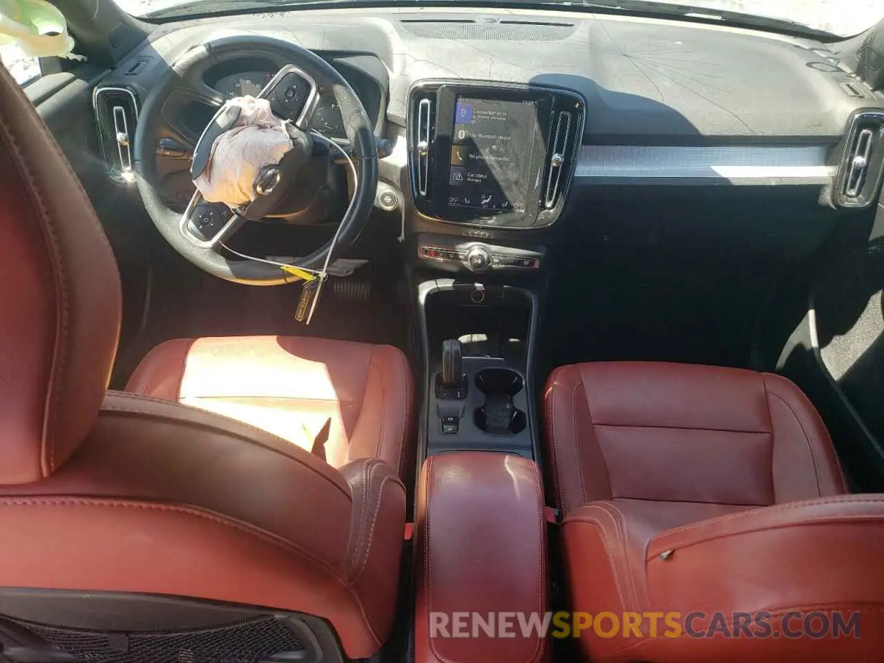 8 fotografías del automóvil dañado YV4162UK6K2130783 VOLVO XC40 2019