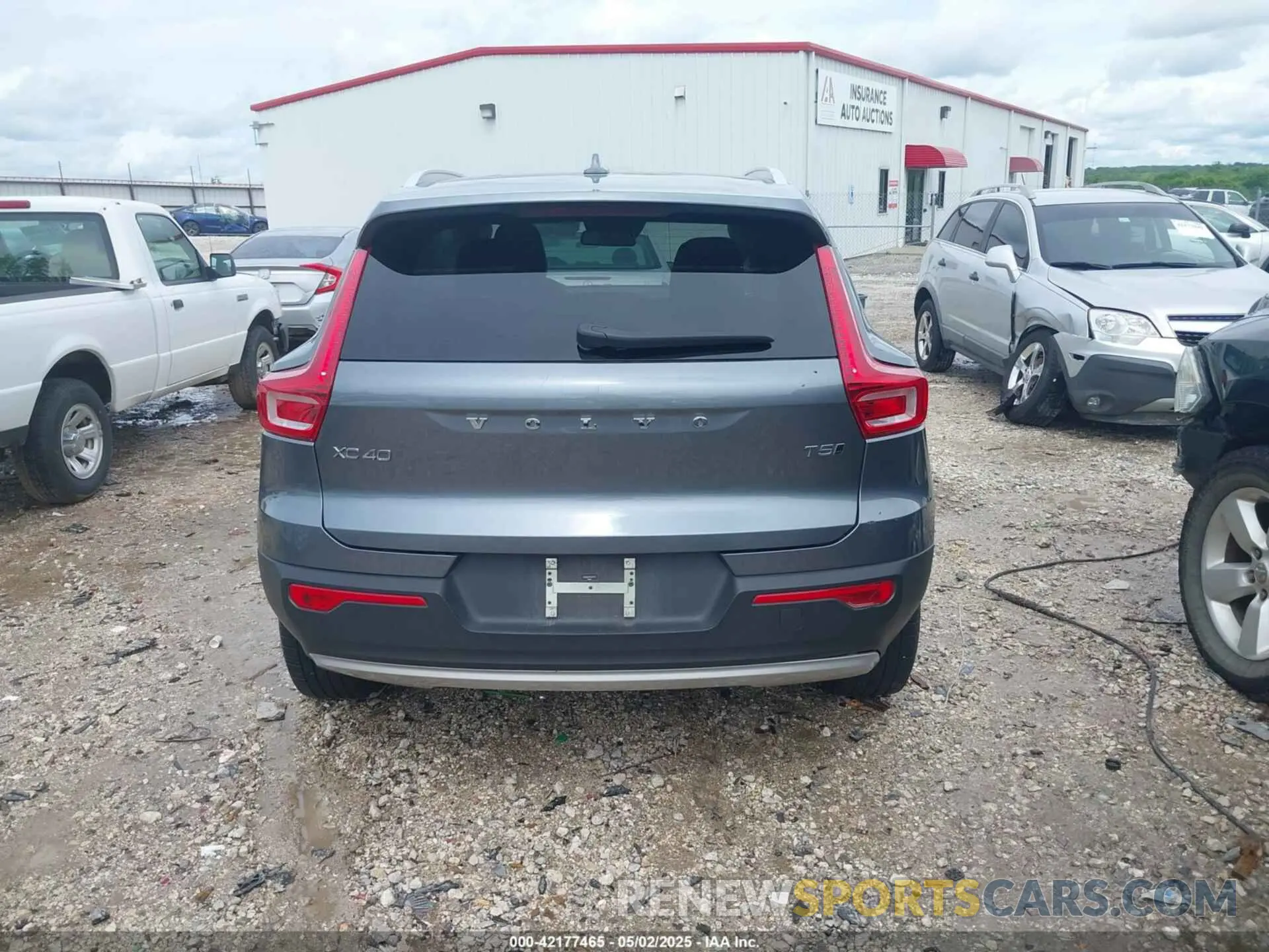 16 fotografías del automóvil dañado YV4162UK7K2075731 VOLVO XC40 2019