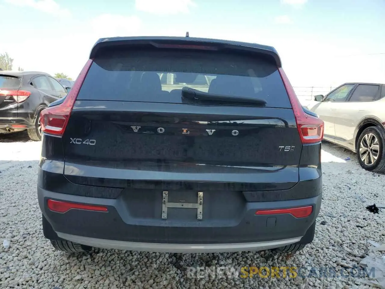 6 fotografías del automóvil dañado YV4162UK7K2107433 VOLVO XC40 2019