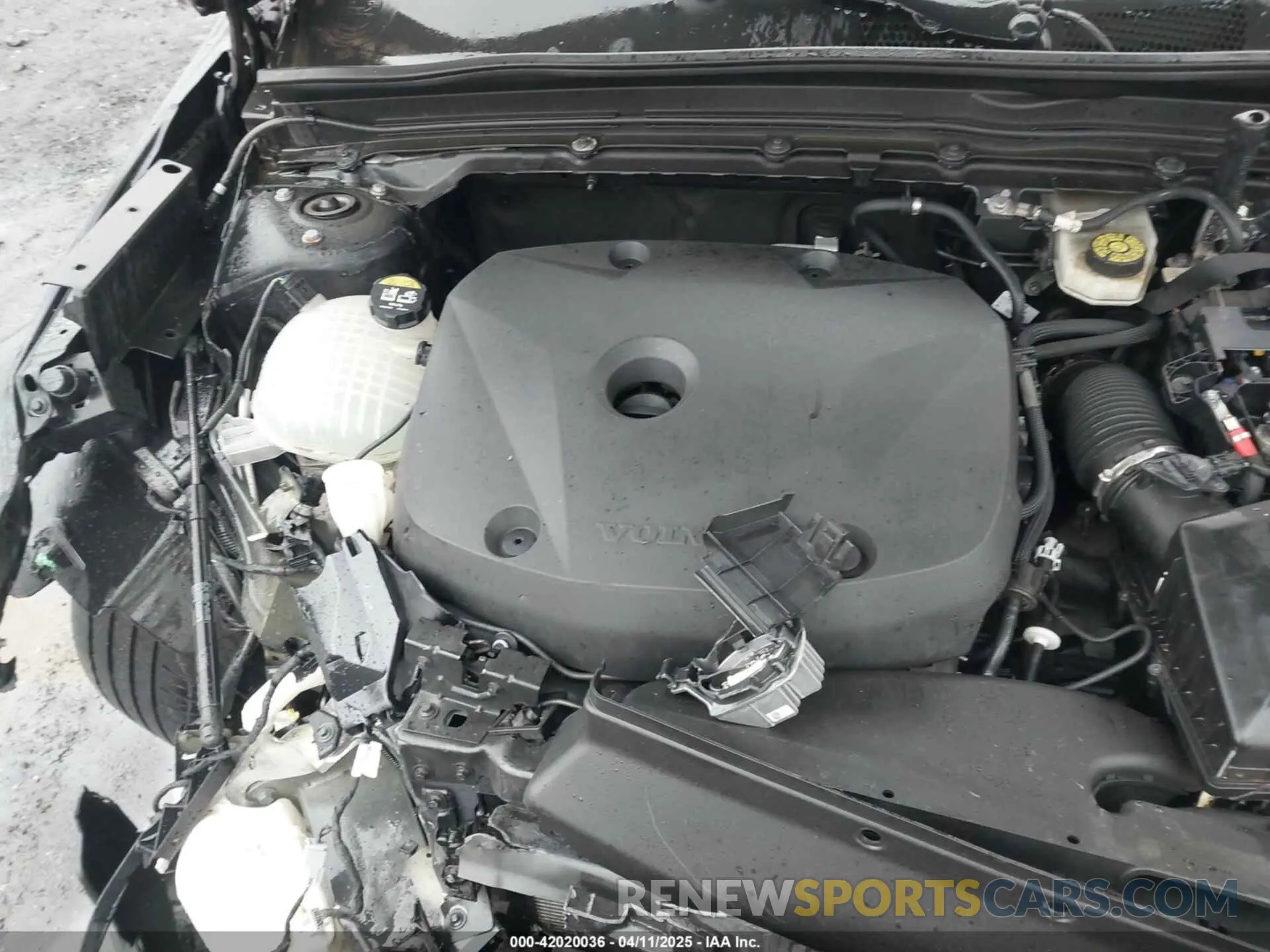 10 fotografías del automóvil dañado YV4162UL2K2077802 VOLVO XC40 2019