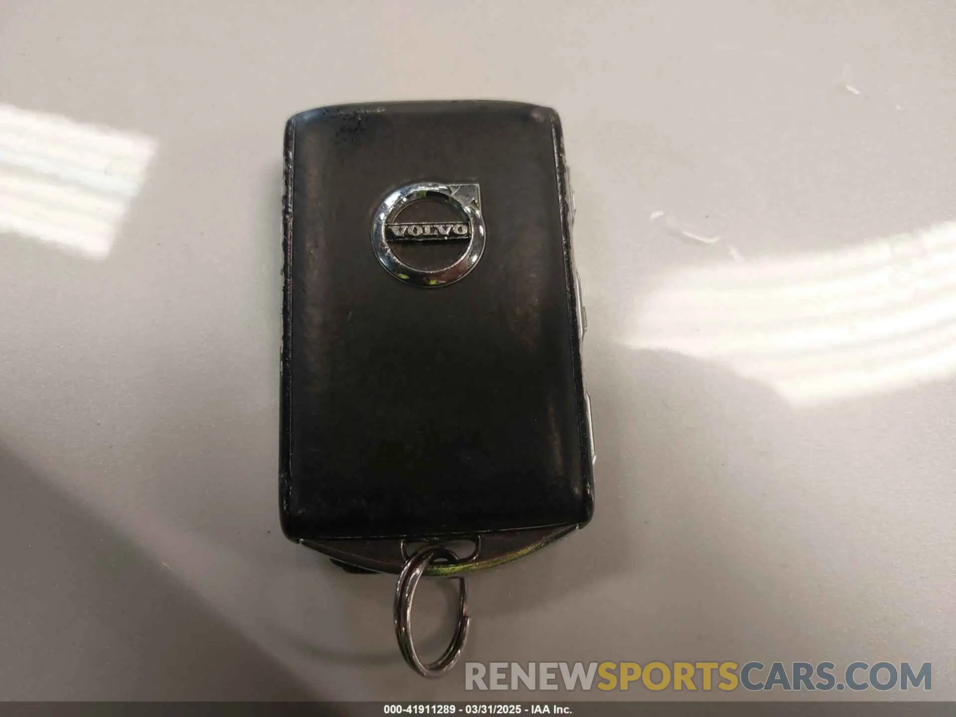 11 fotografías del automóvil dañado YV4162UL5K2046401 VOLVO XC40 2019
