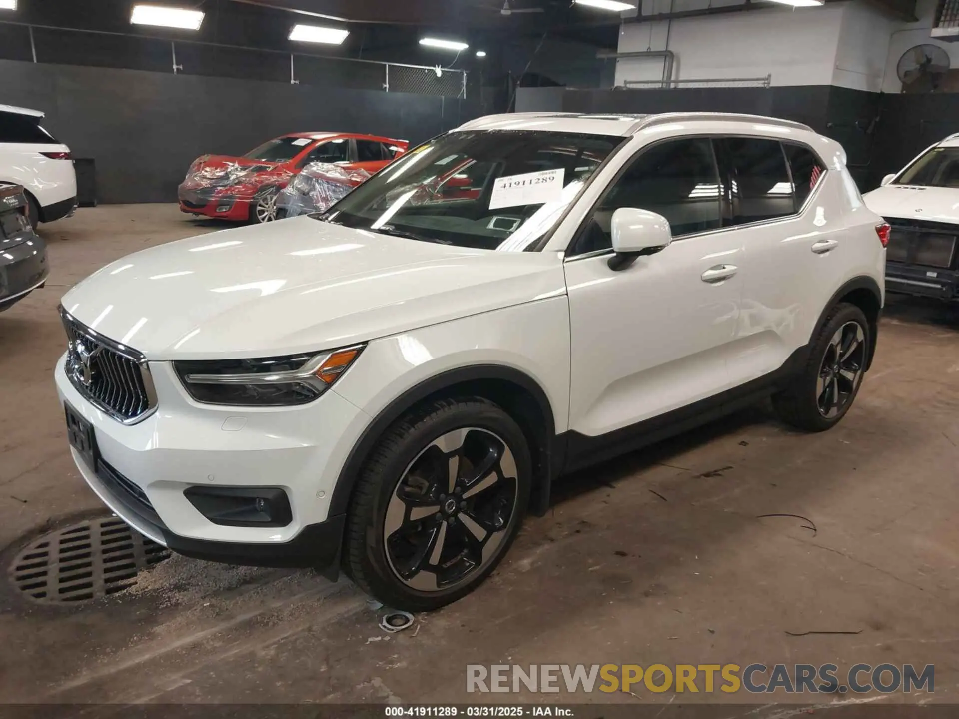 2 fotografías del automóvil dañado YV4162UL5K2046401 VOLVO XC40 2019