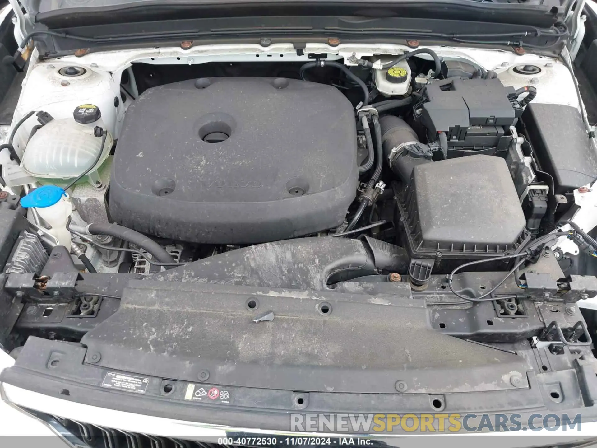 10 fotografías del automóvil dañado YV4162UL5K2074005 VOLVO XC40 2019