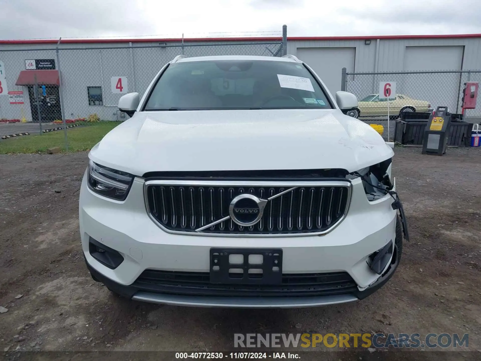 13 fotografías del automóvil dañado YV4162UL5K2074005 VOLVO XC40 2019