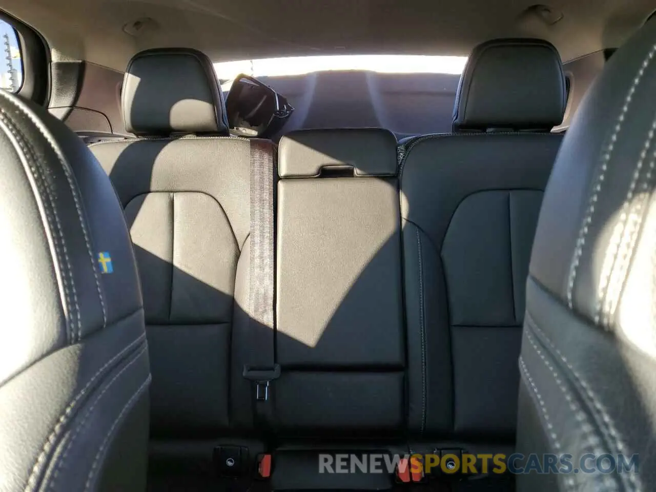 10 fotografías del automóvil dañado YV4162UL7K2047551 VOLVO XC40 2019
